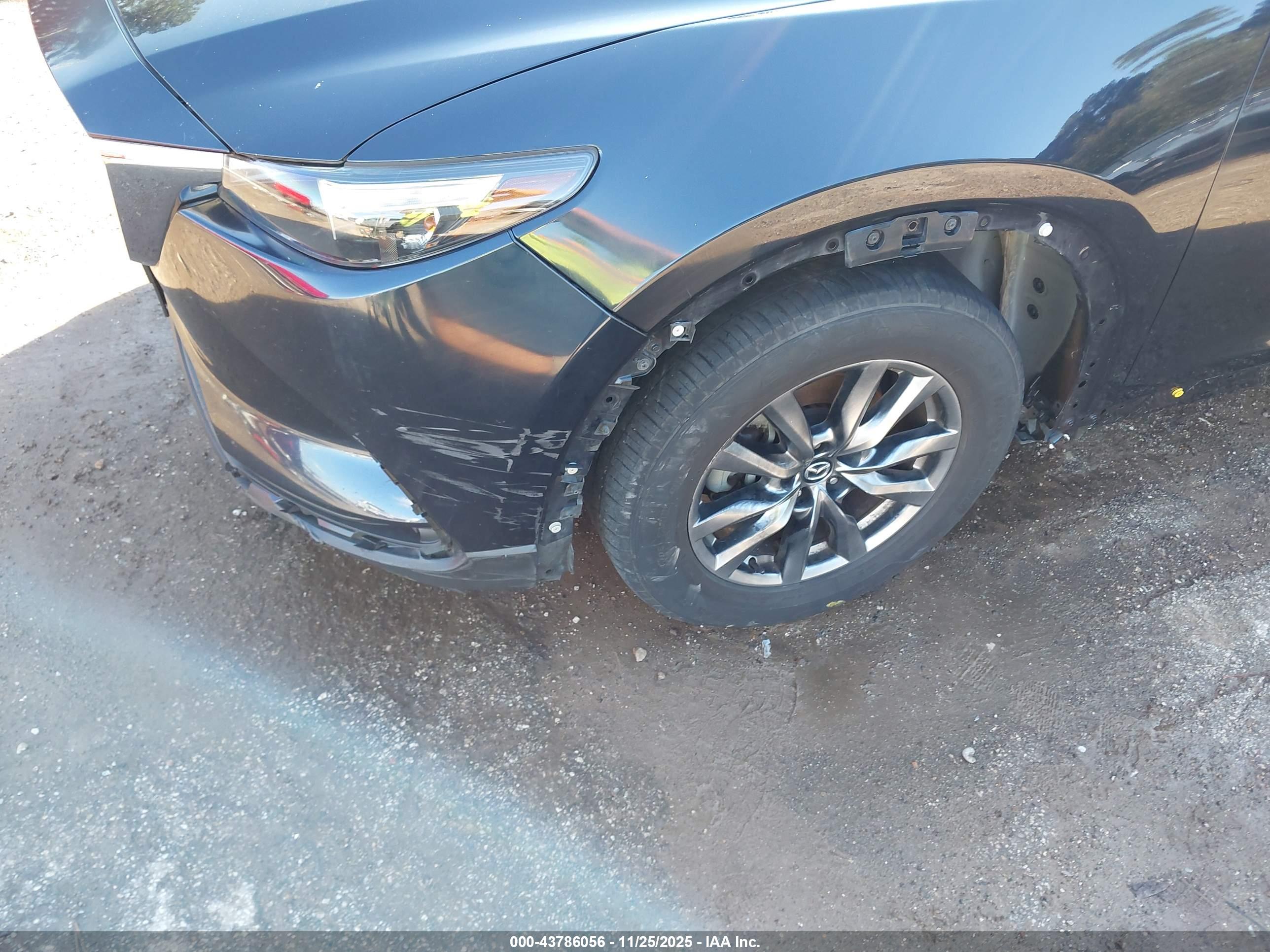 MAZDA CX-9 image 6