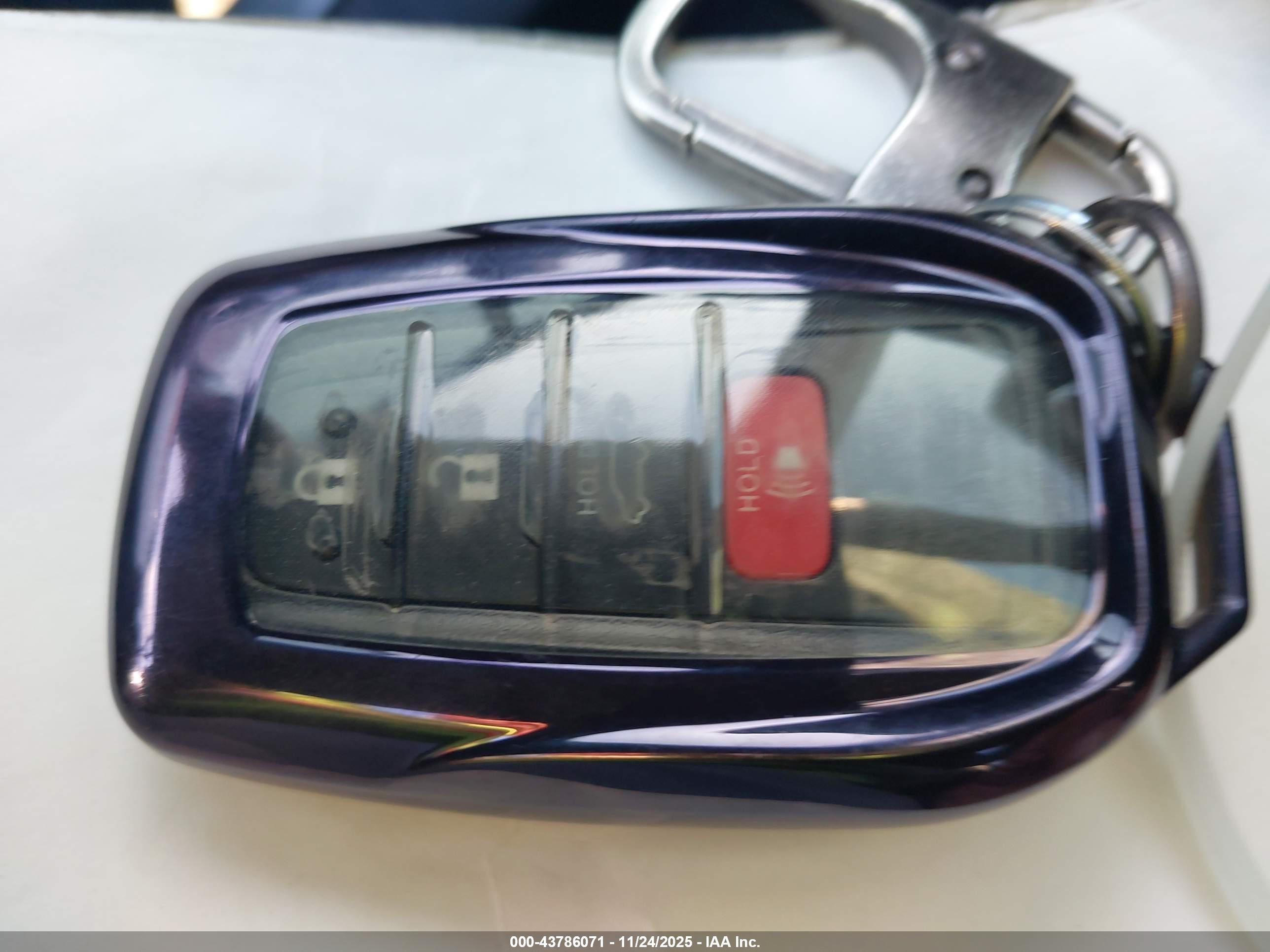 TOYOTA RAV4 image 11