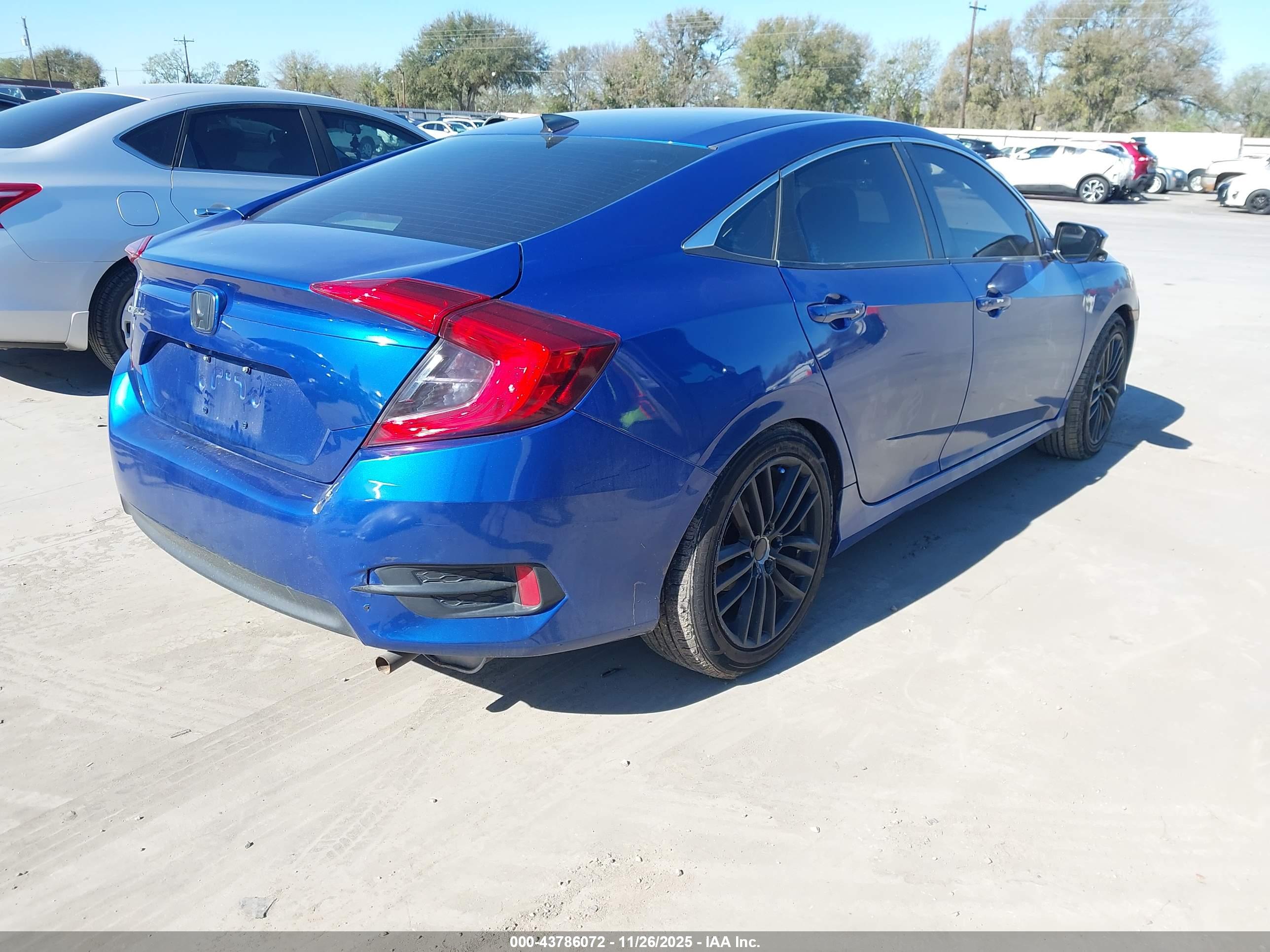 HONDA CIVIC image 4
