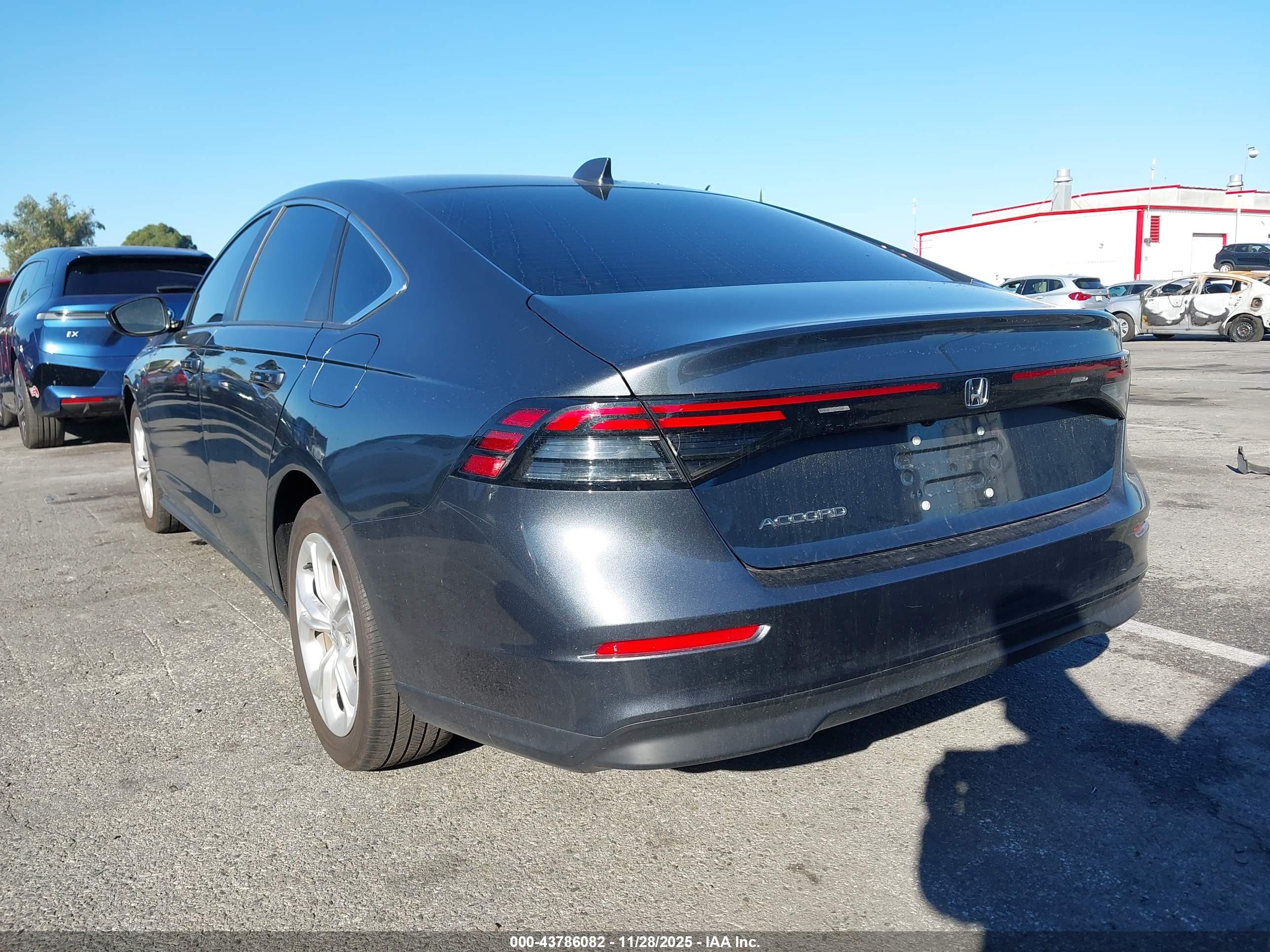 HONDA ACCORD image 3
