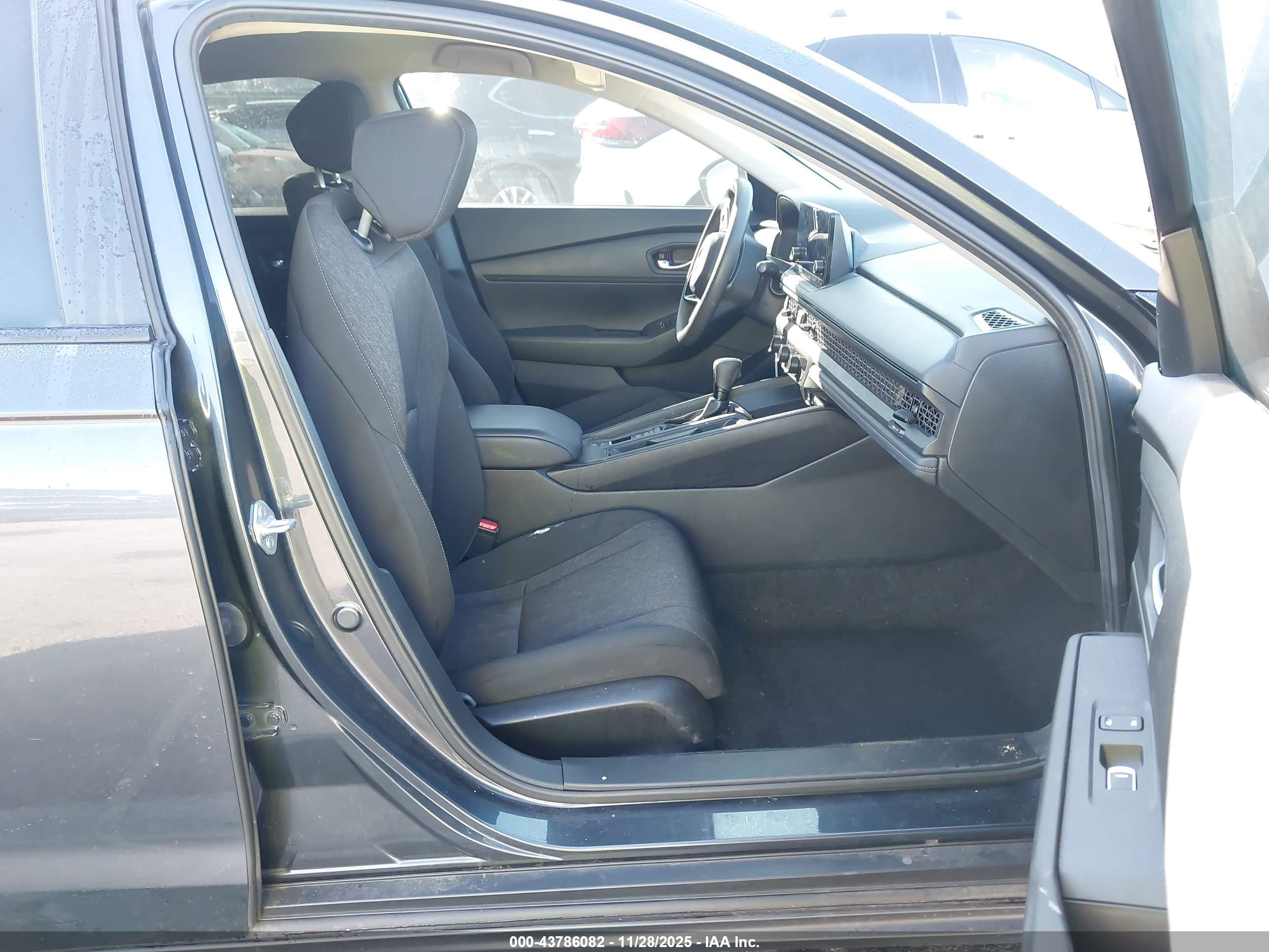 HONDA ACCORD image 5
