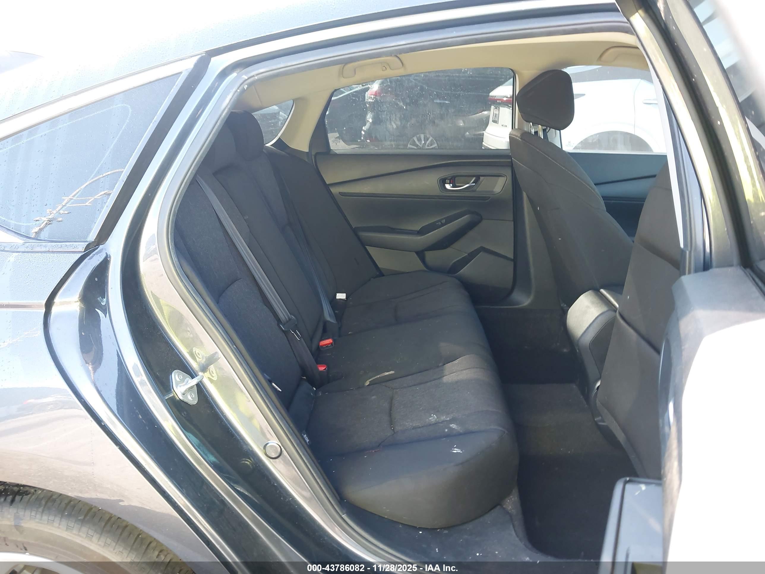 HONDA ACCORD image 8