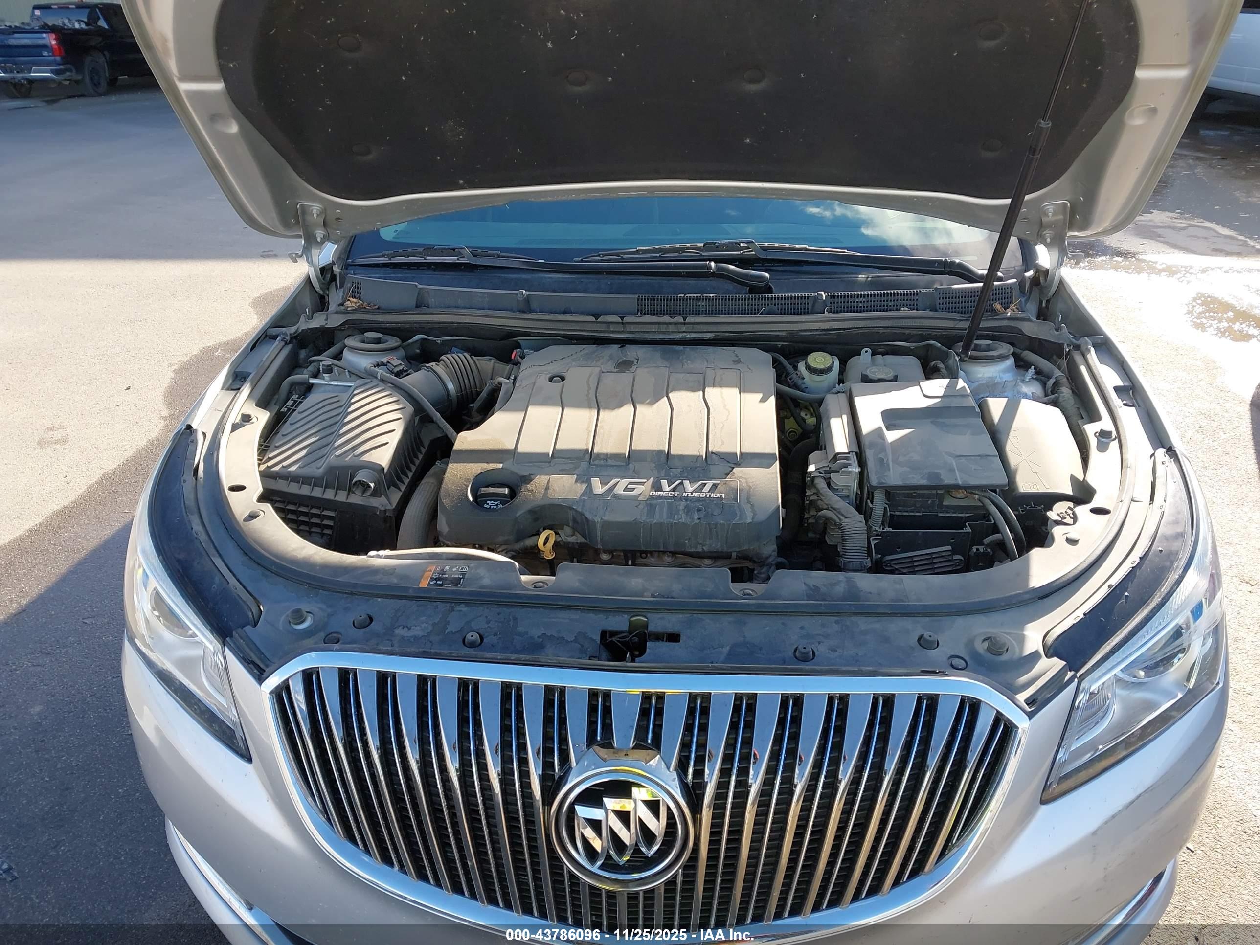 BUICK LACROSSE image 10