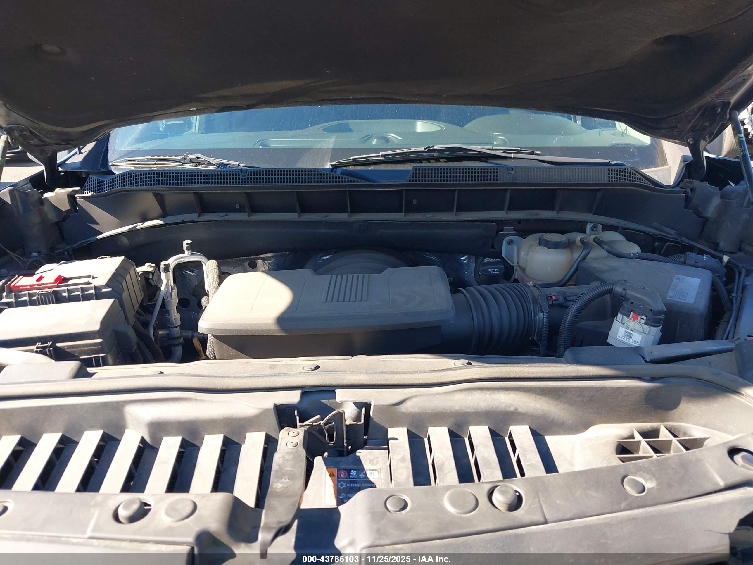 CHEVROLET SILVERADO image 10