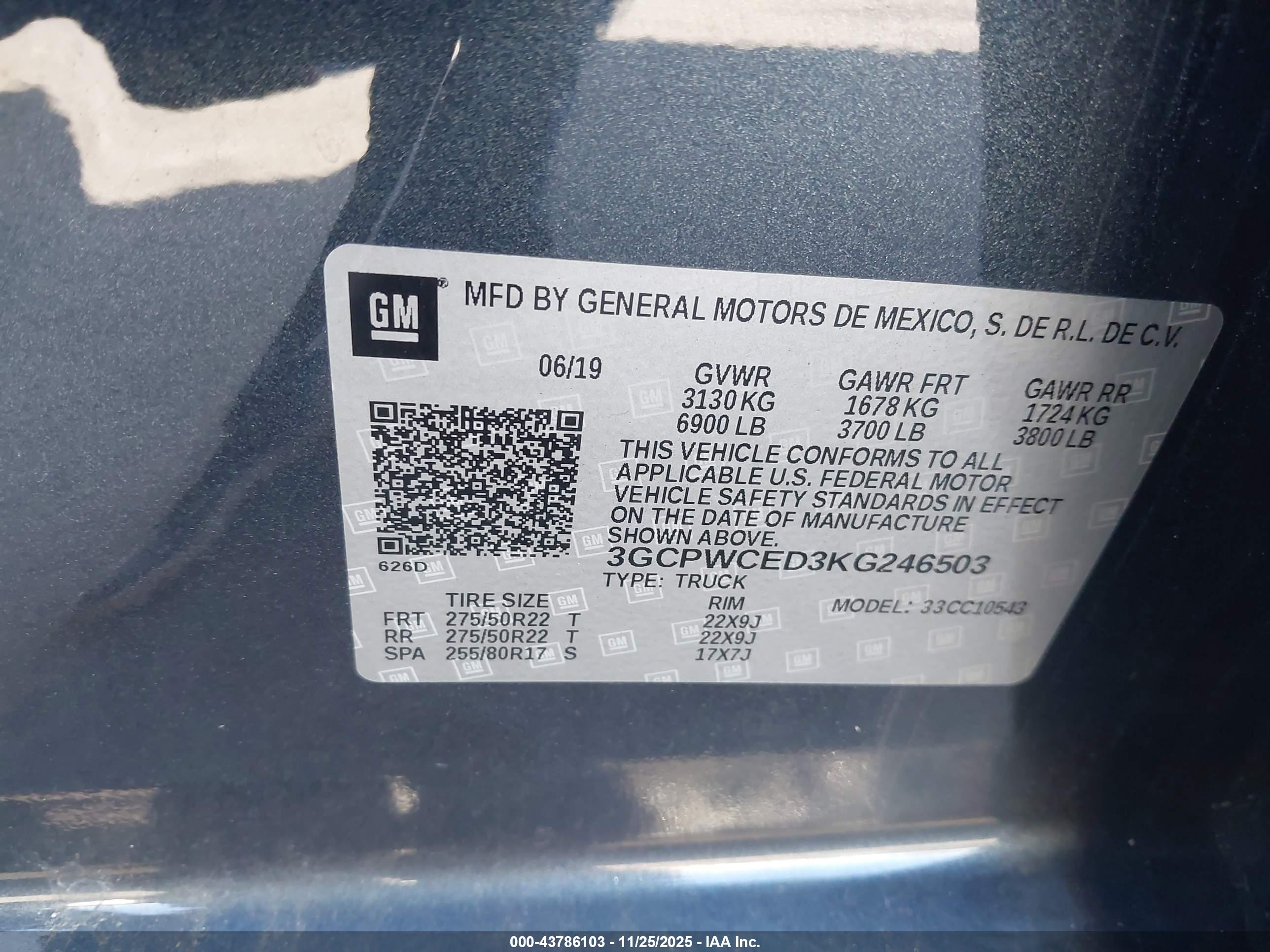 CHEVROLET SILVERADO image 9