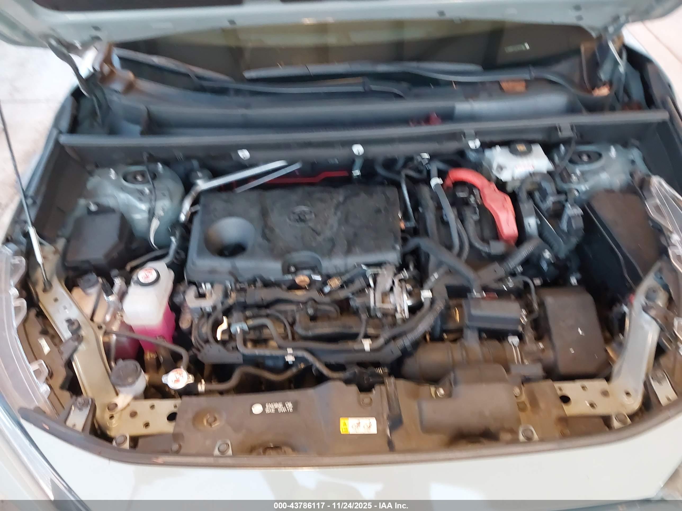 TOYOTA RAV4 image 10