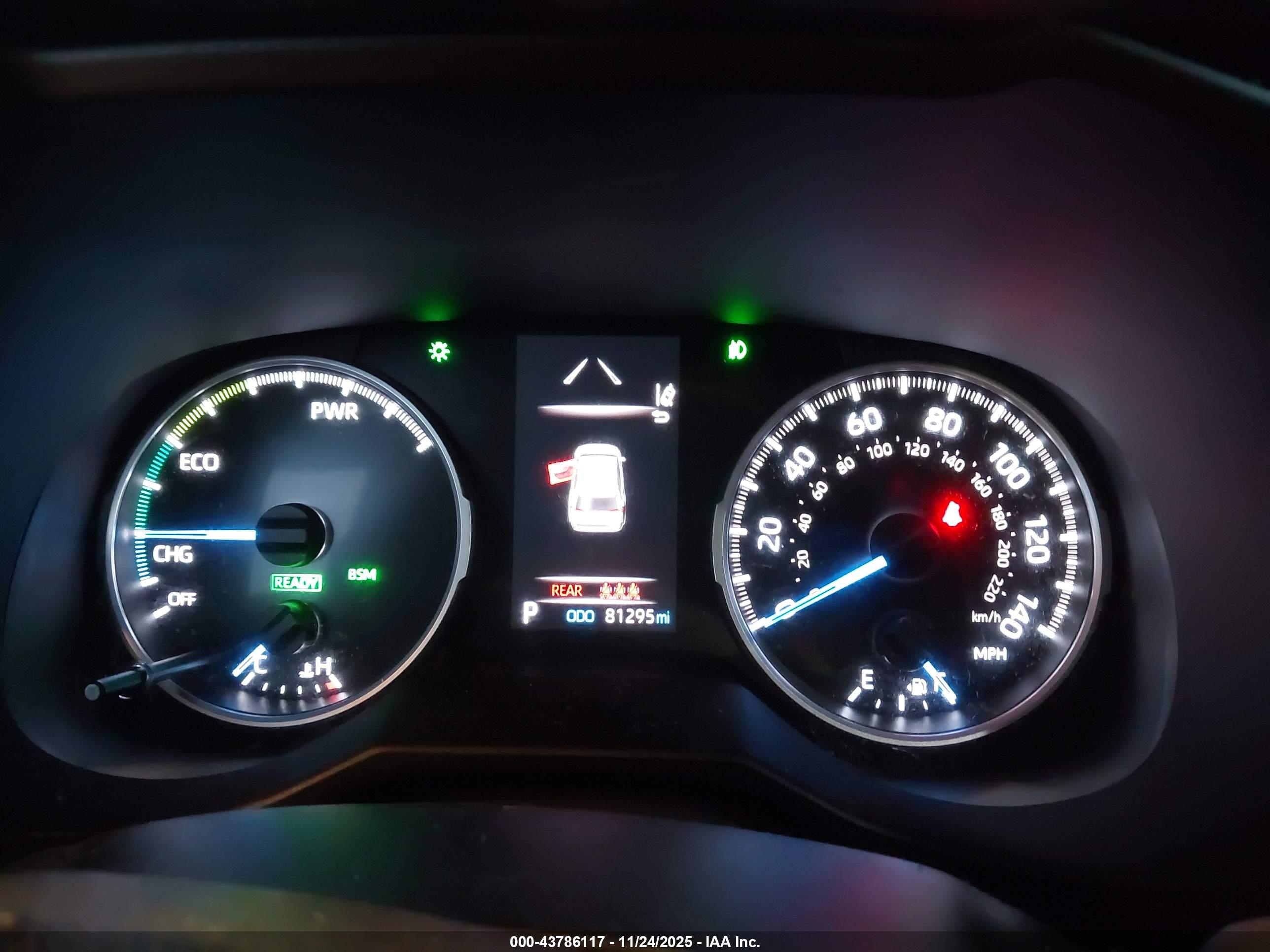 TOYOTA RAV4 image 7