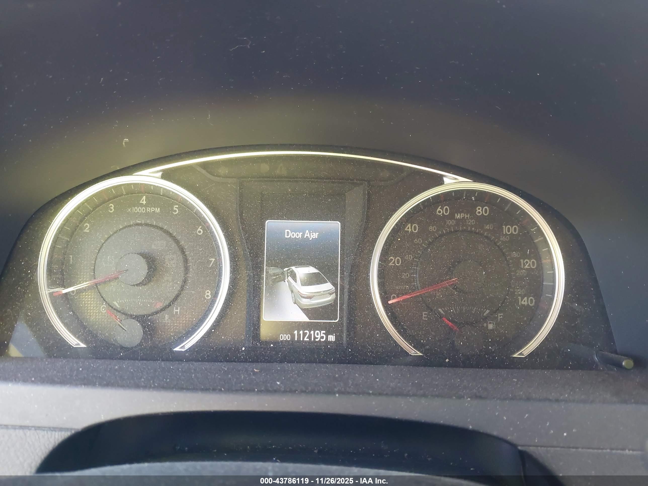TOYOTA CAMRY image 7