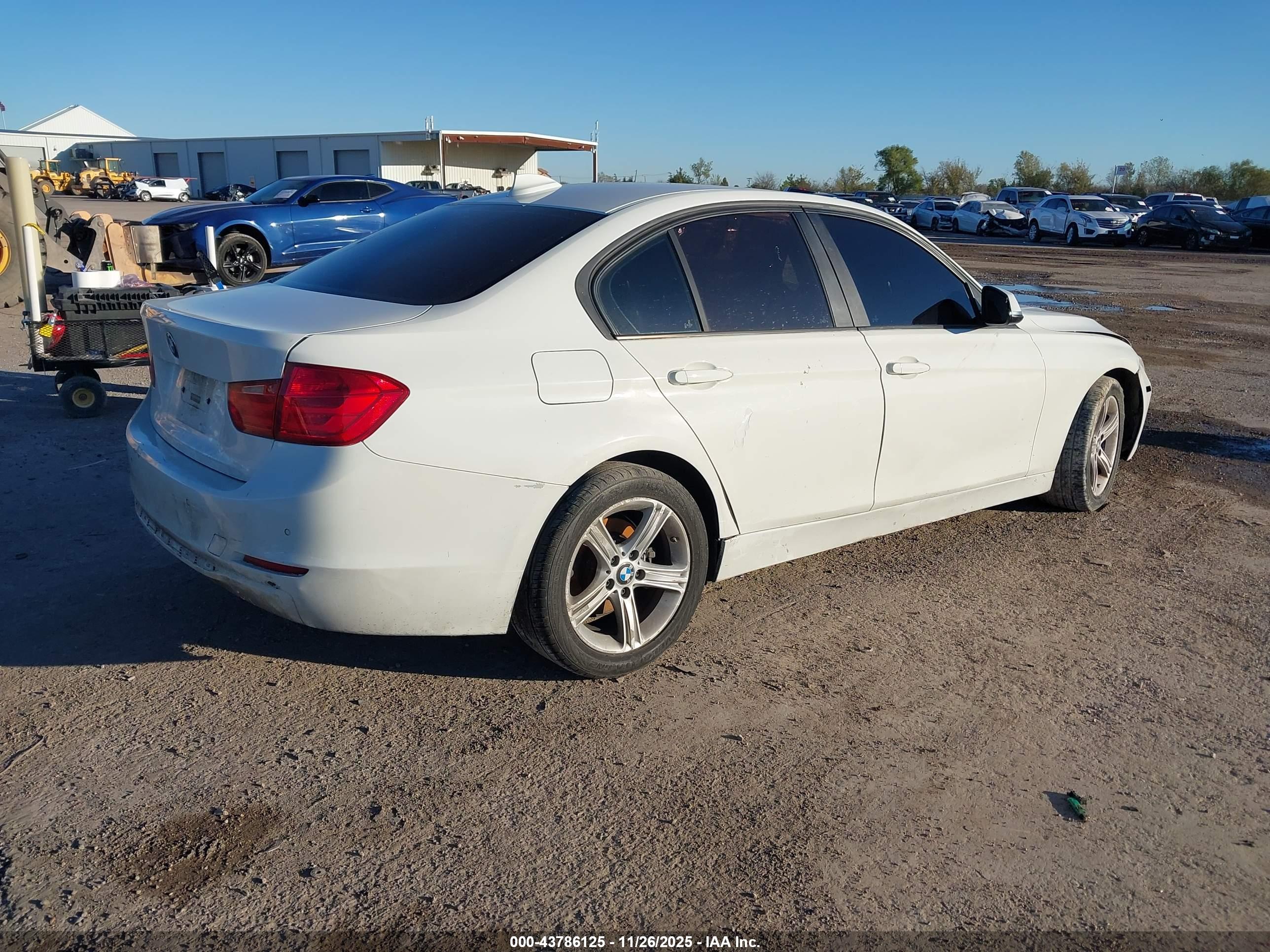 BMW 328I image 4