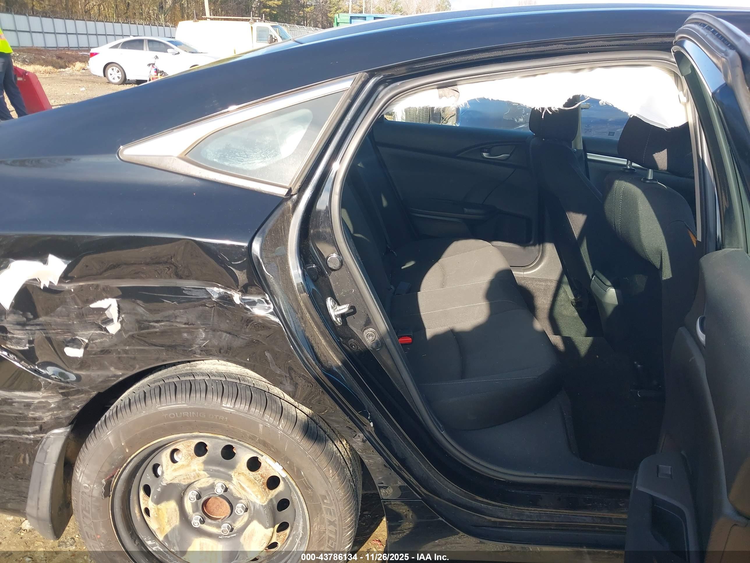 HONDA CIVIC image 8
