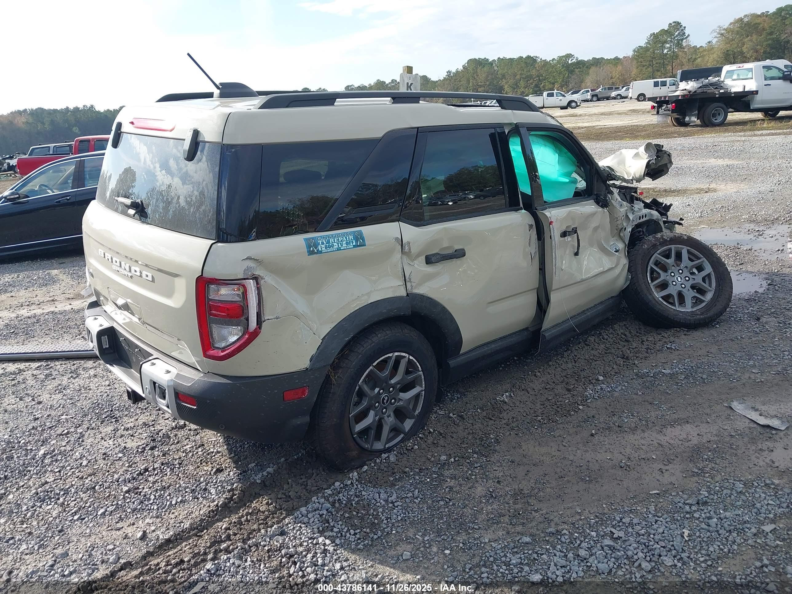 FORD BRONCO image 4