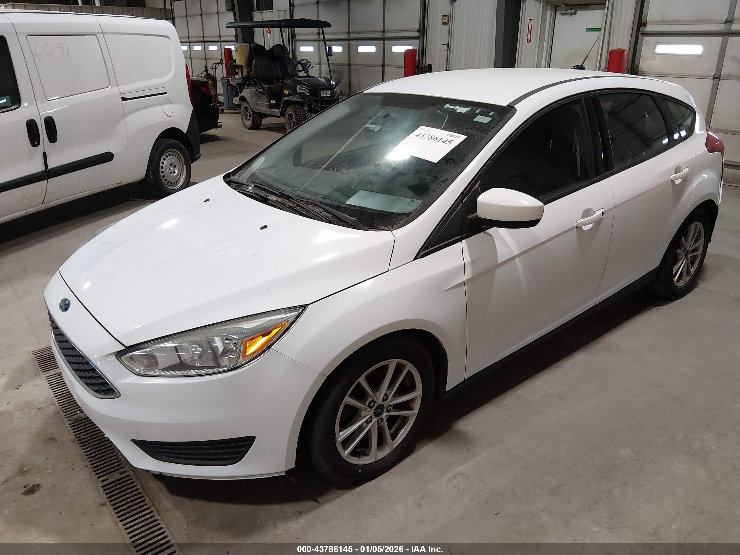 FORD FOCUS image 2