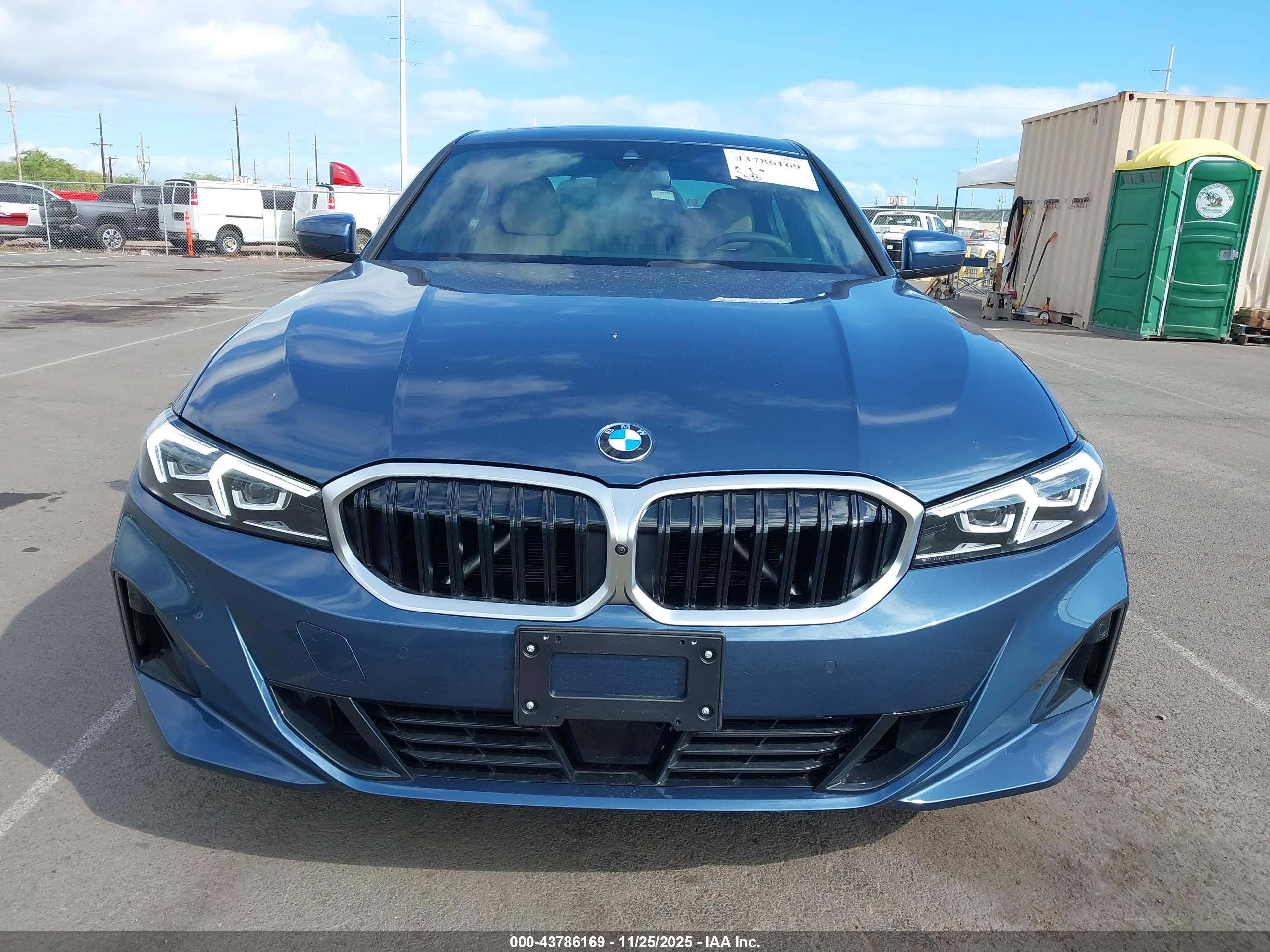 BMW 330I image 6