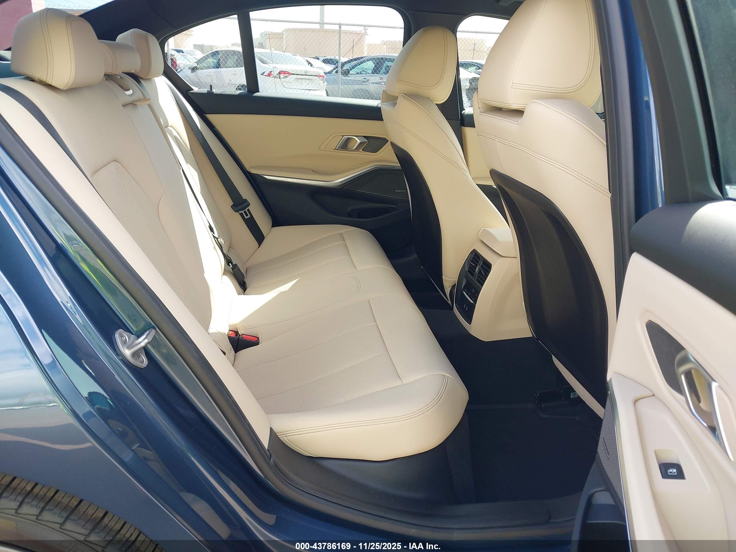 BMW 330I image 8
