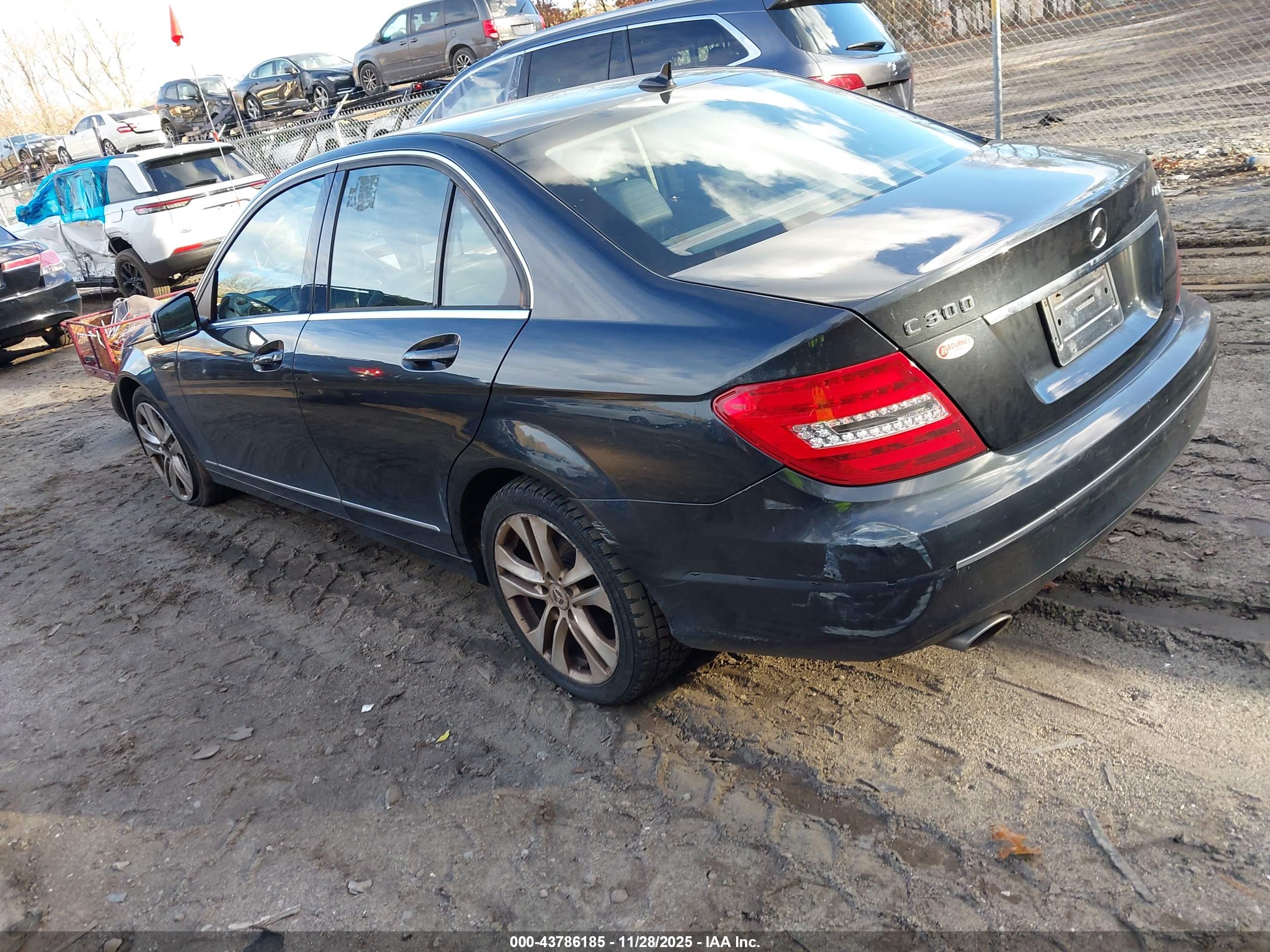 MERCEDES-BENZ C image 3
