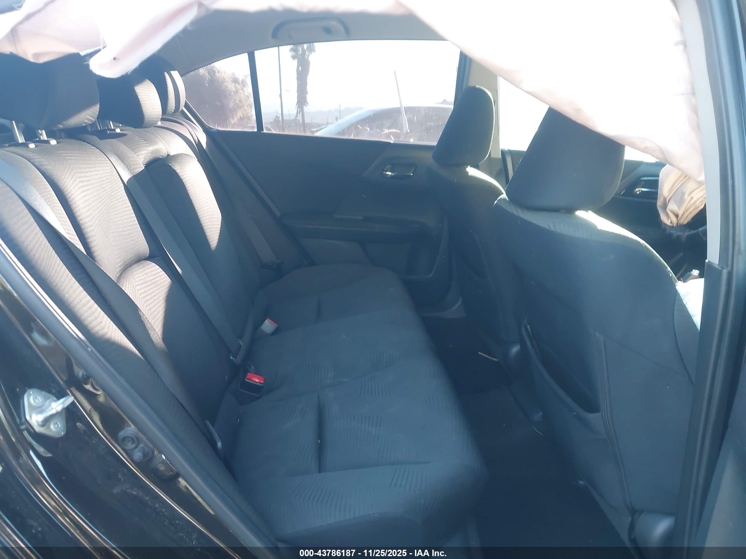 HONDA ACCORD image 8