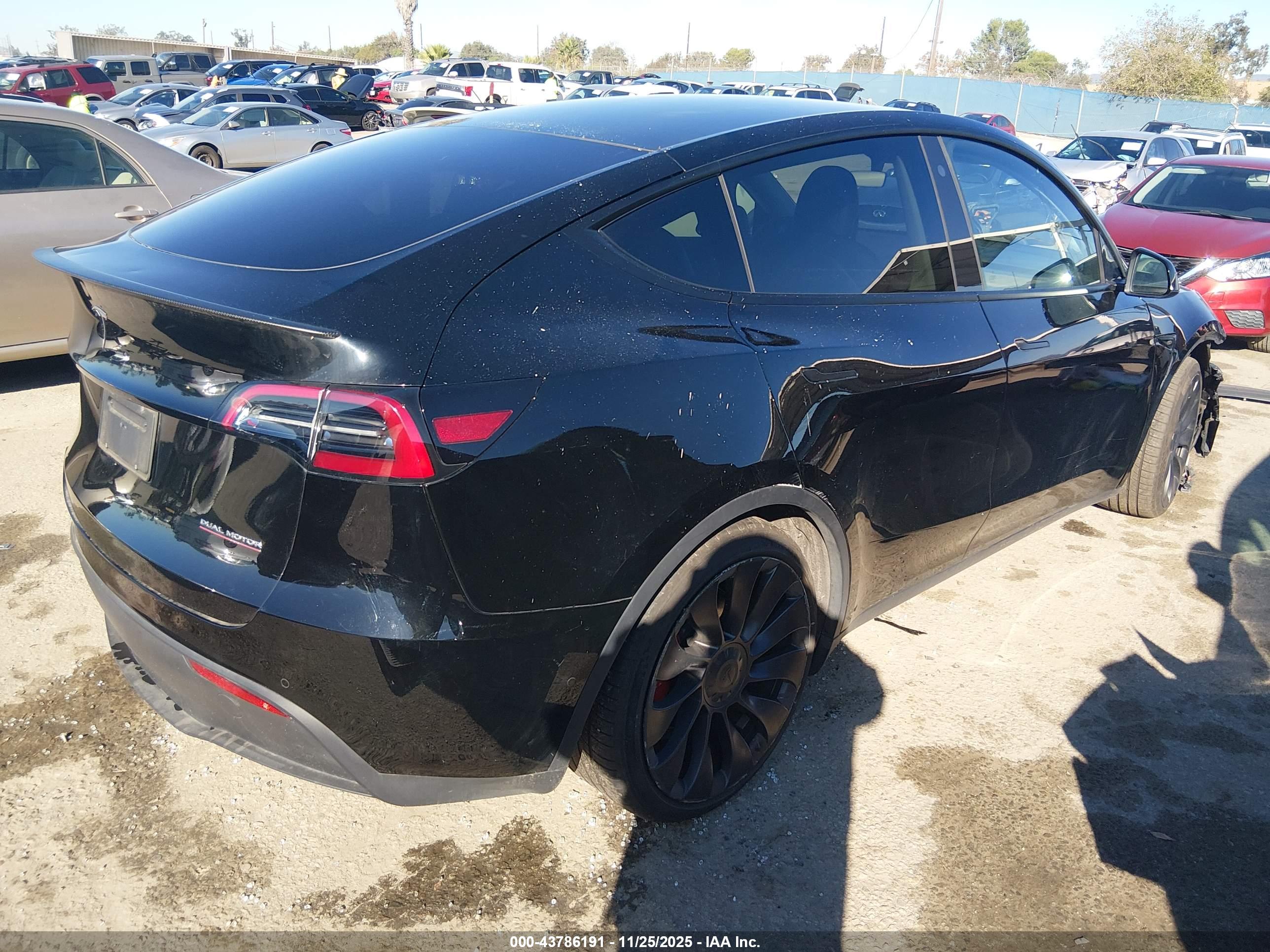 TESLA MODEL image 4