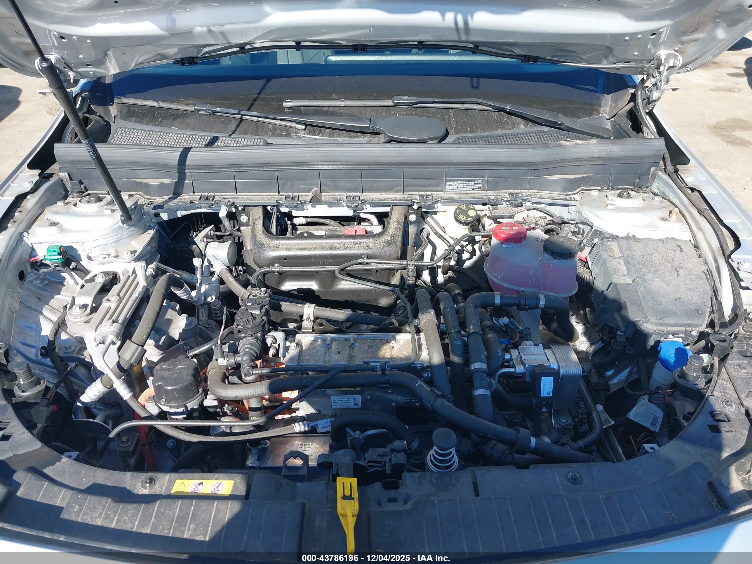 MERCEDES-BENZ EQB image 10