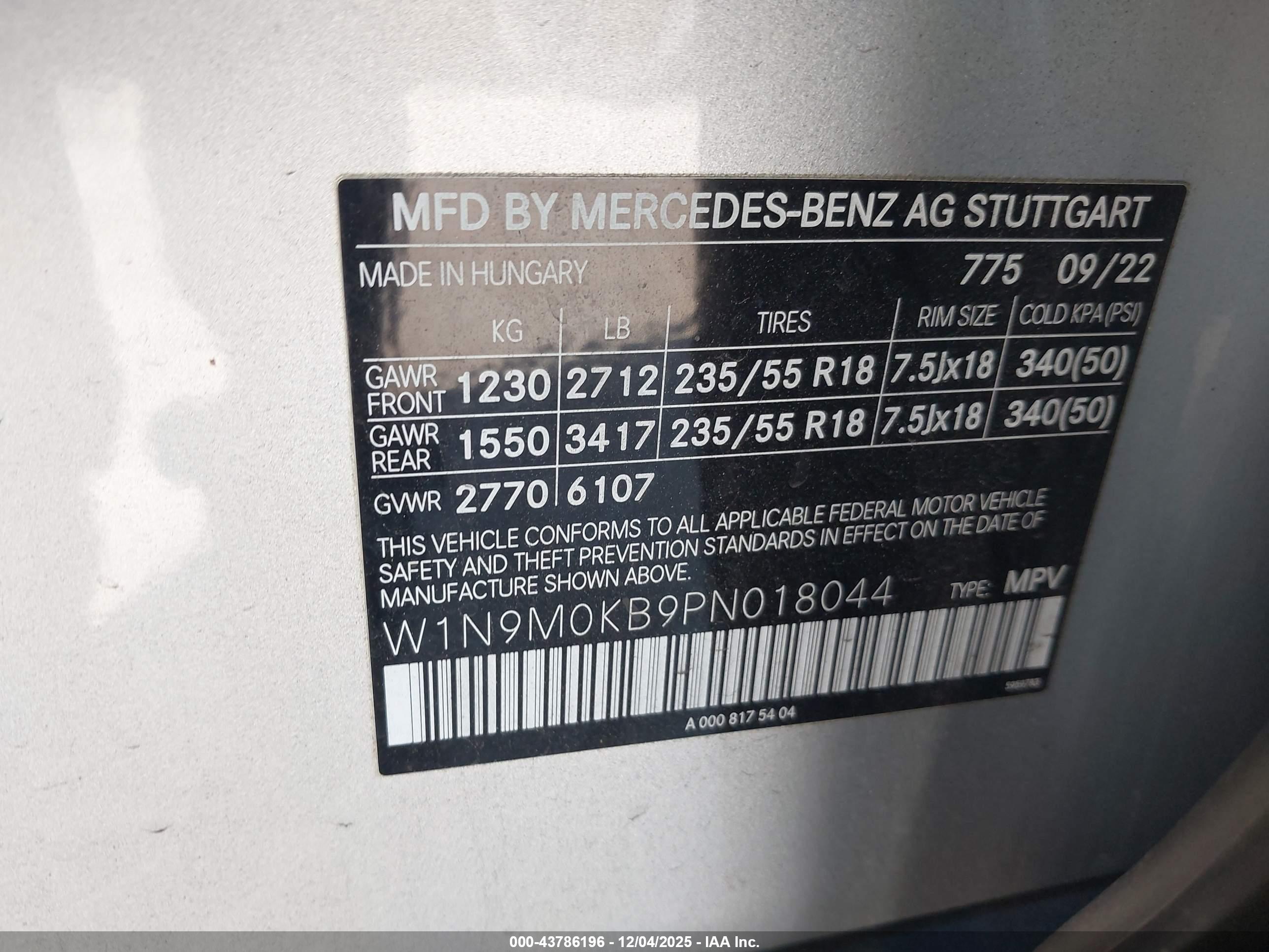 MERCEDES-BENZ EQB image 9