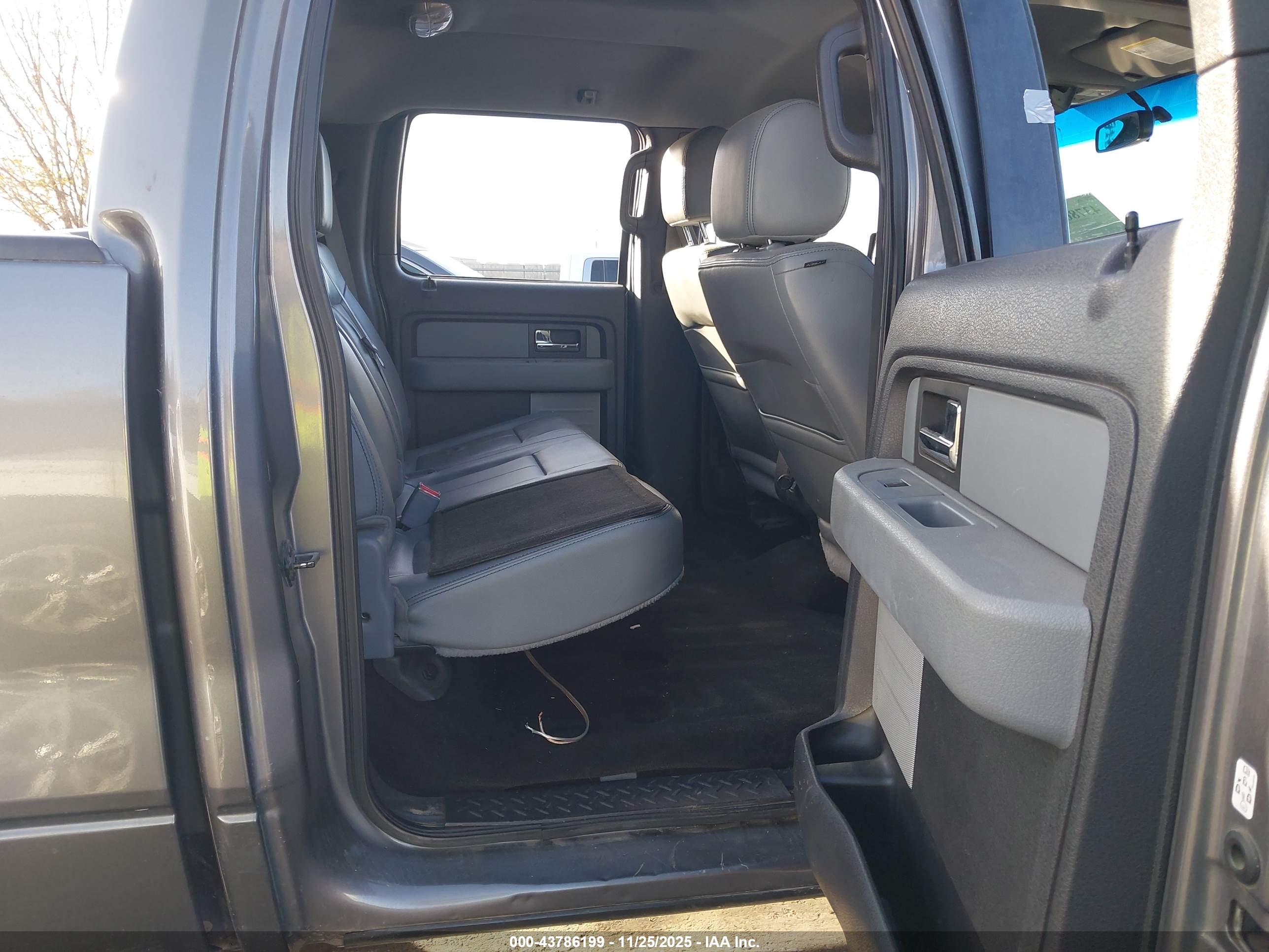 FORD F-150 image 8