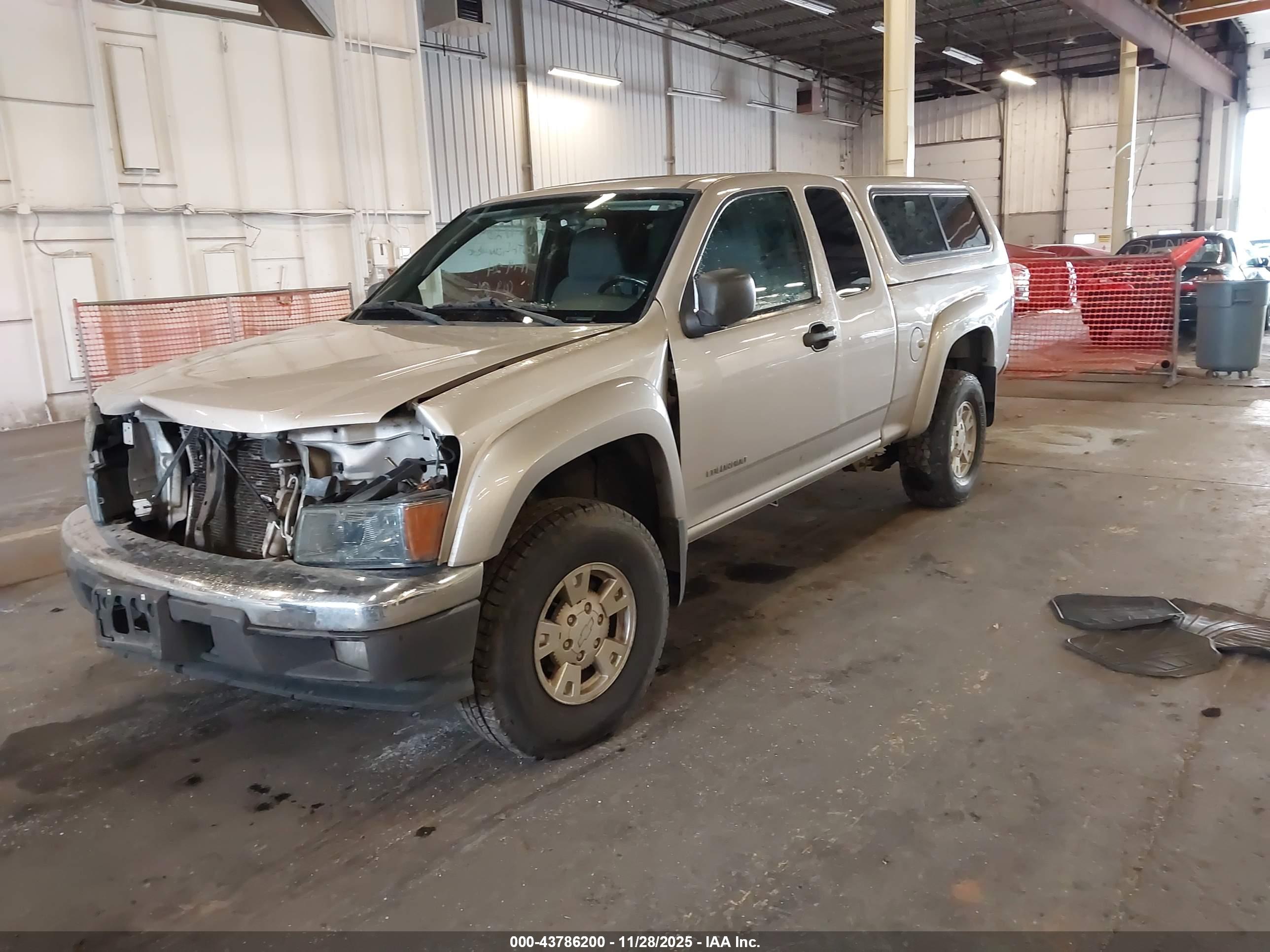 CHEVROLET COLORADO image 2