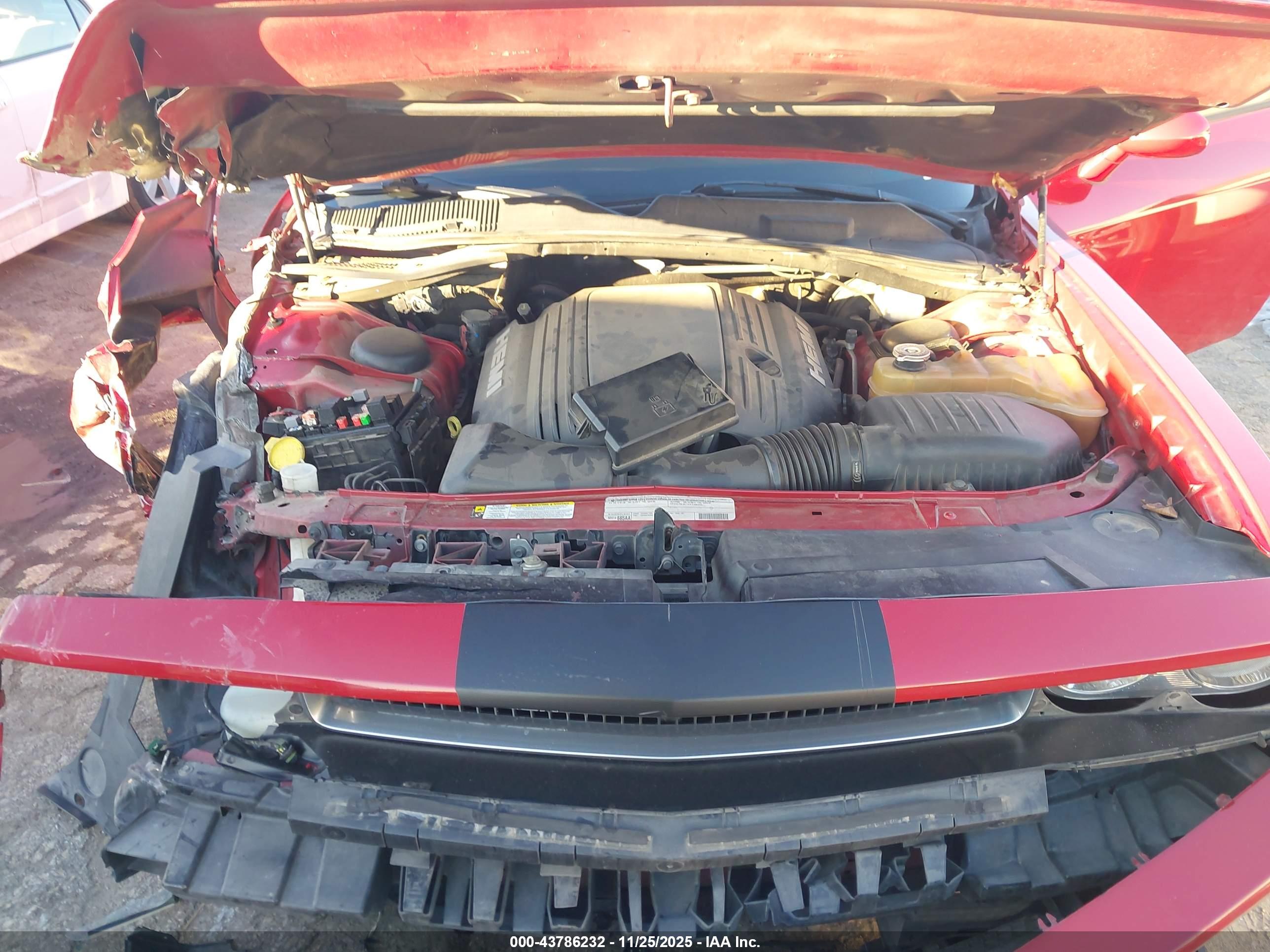 DODGE CHALLENGER image 10