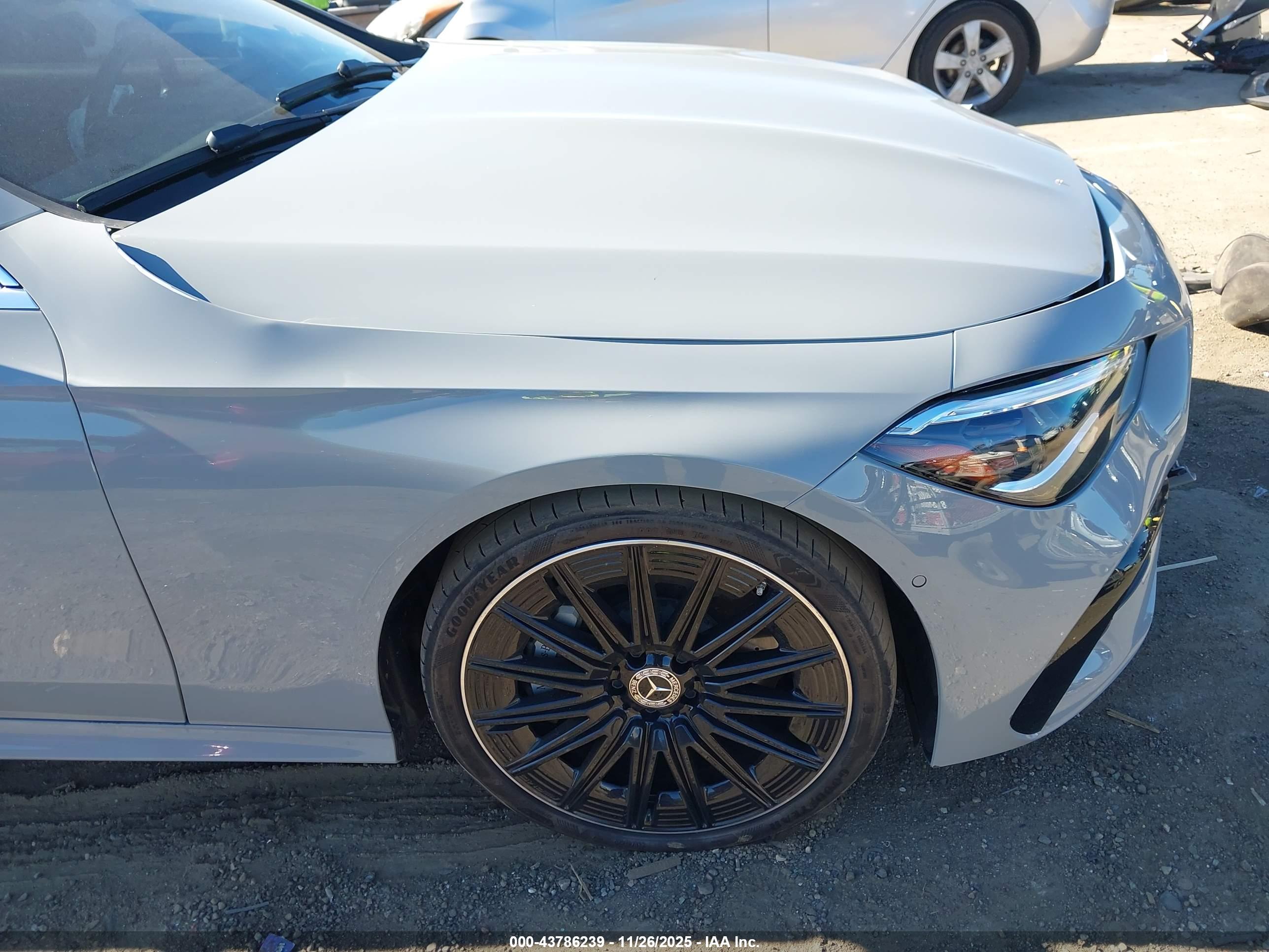 MERCEDES-BENZ CLE image 6