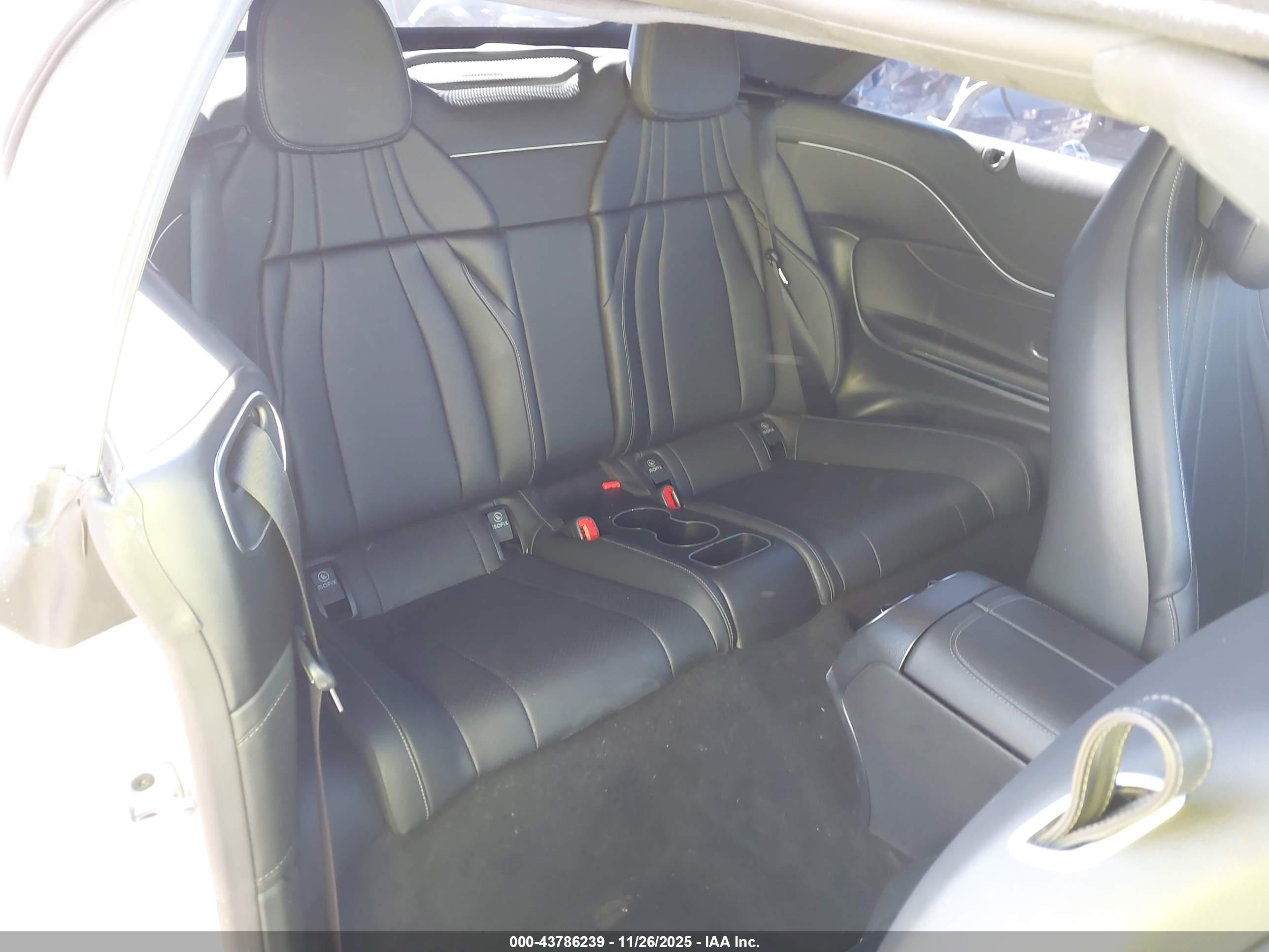 MERCEDES-BENZ CLE image 8