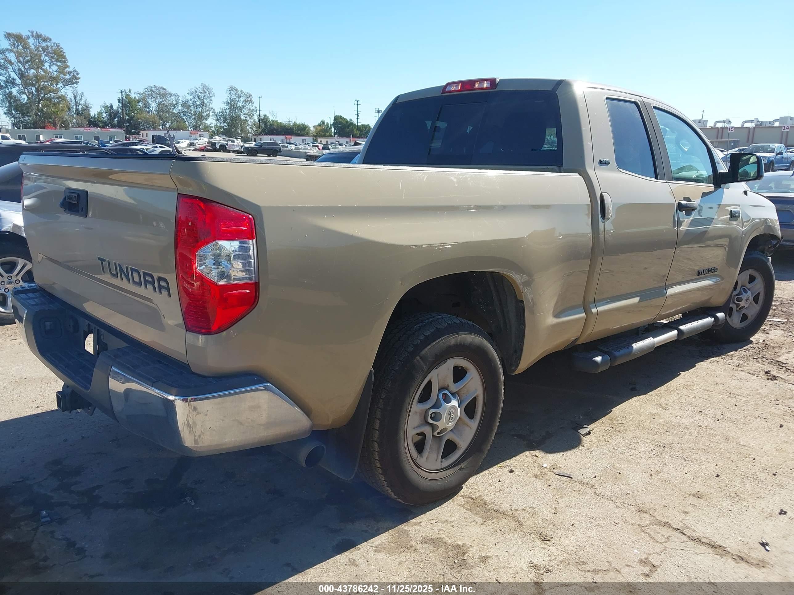 TOYOTA TUNDRA image 4