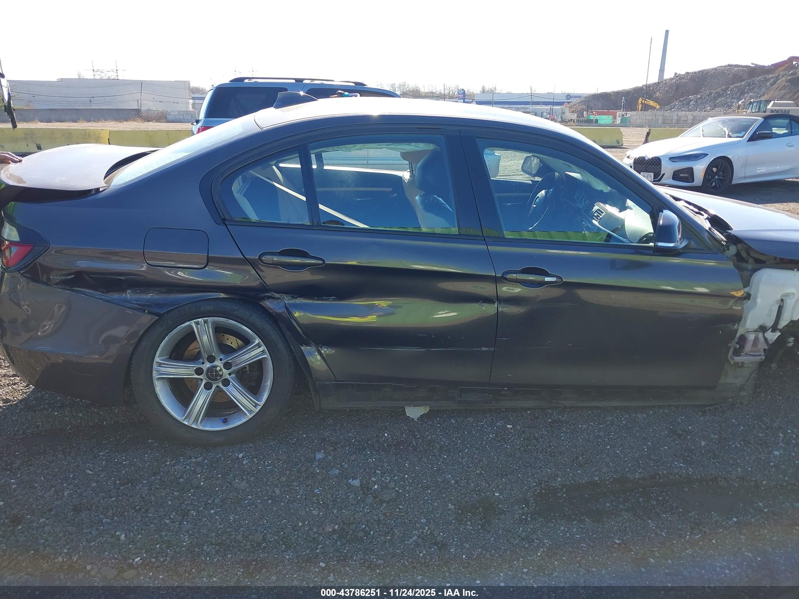 BMW 328I image 6