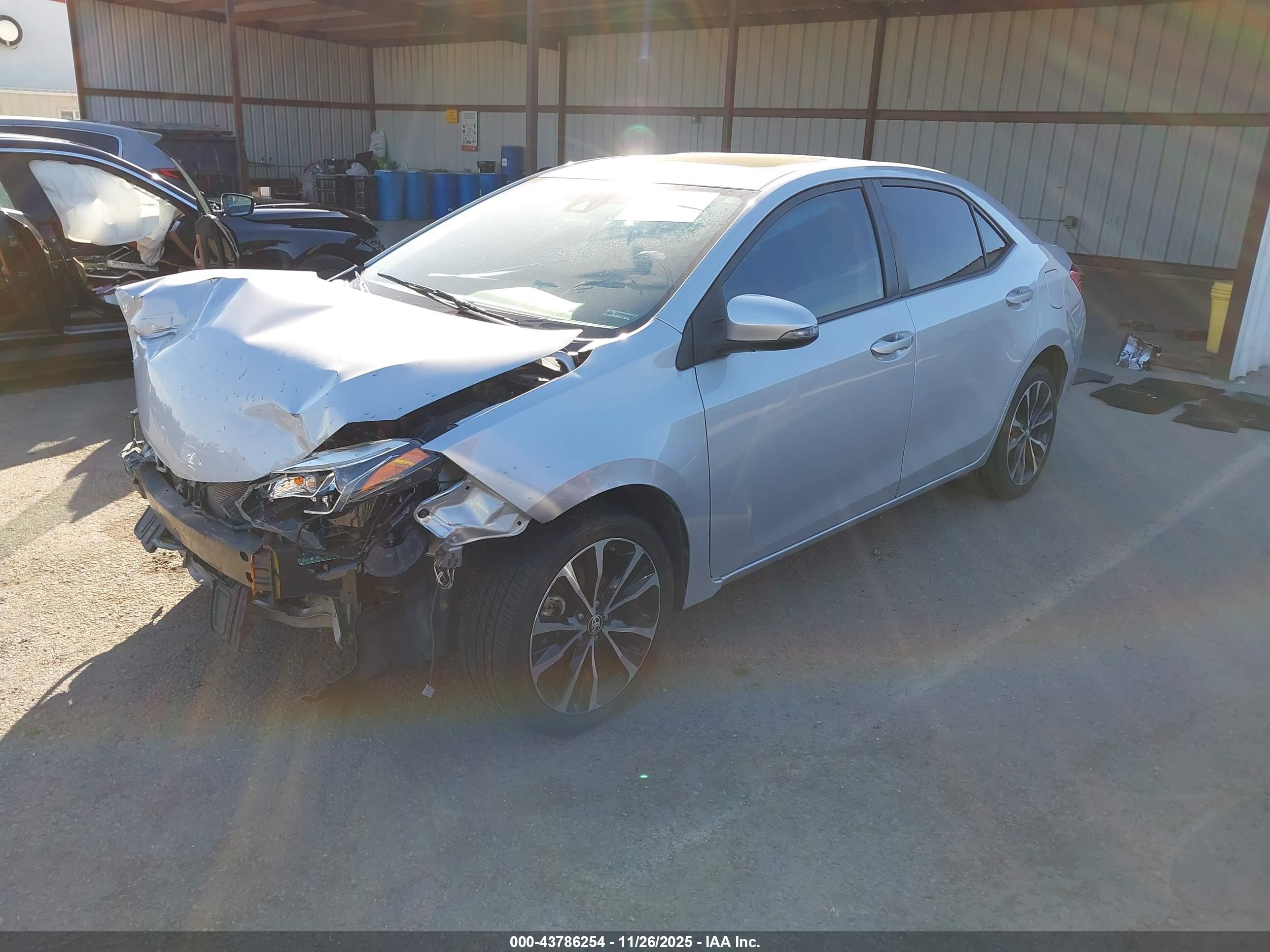 TOYOTA COROLLA image 2