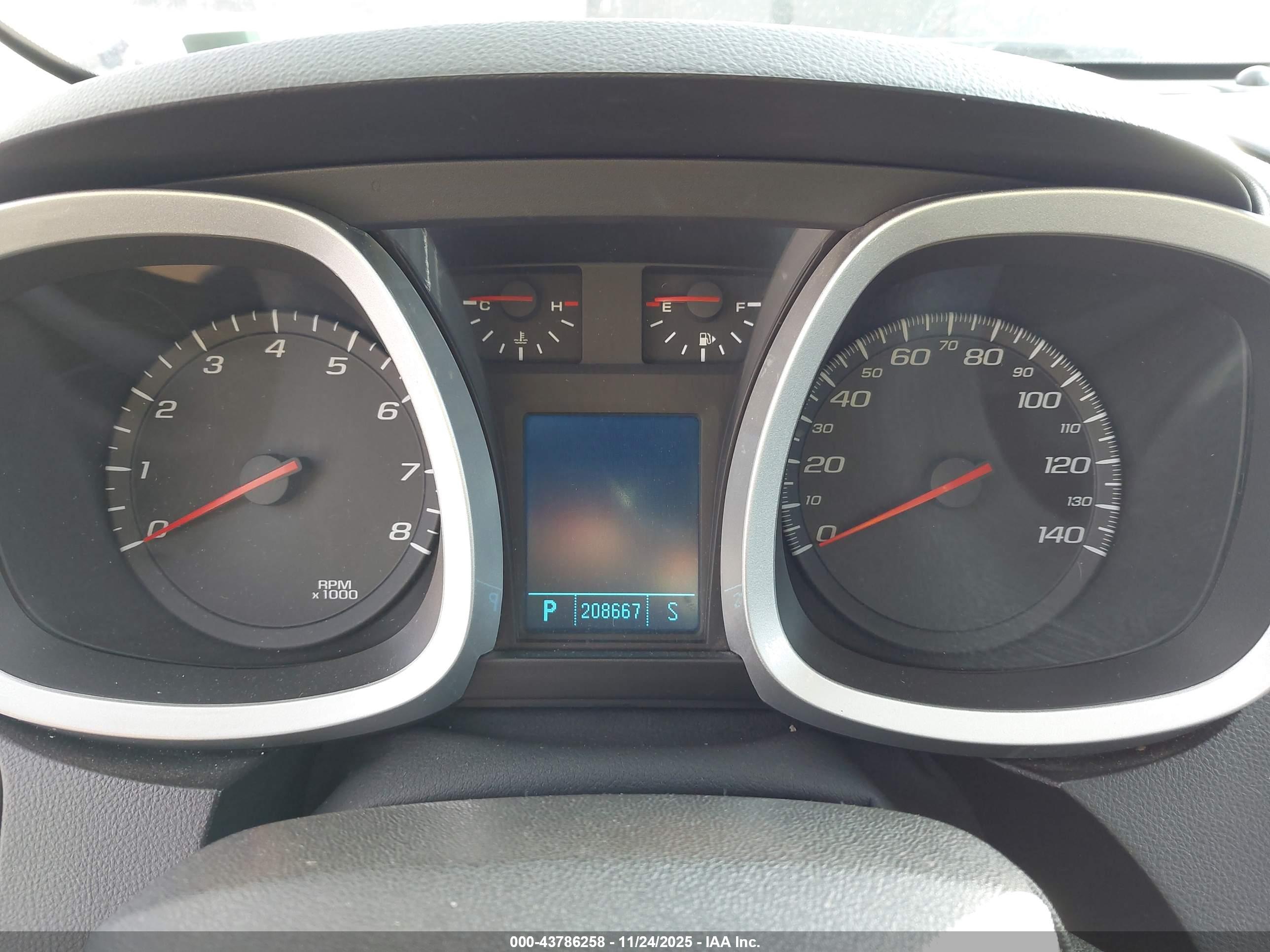 CHEVROLET EQUINOX image 7