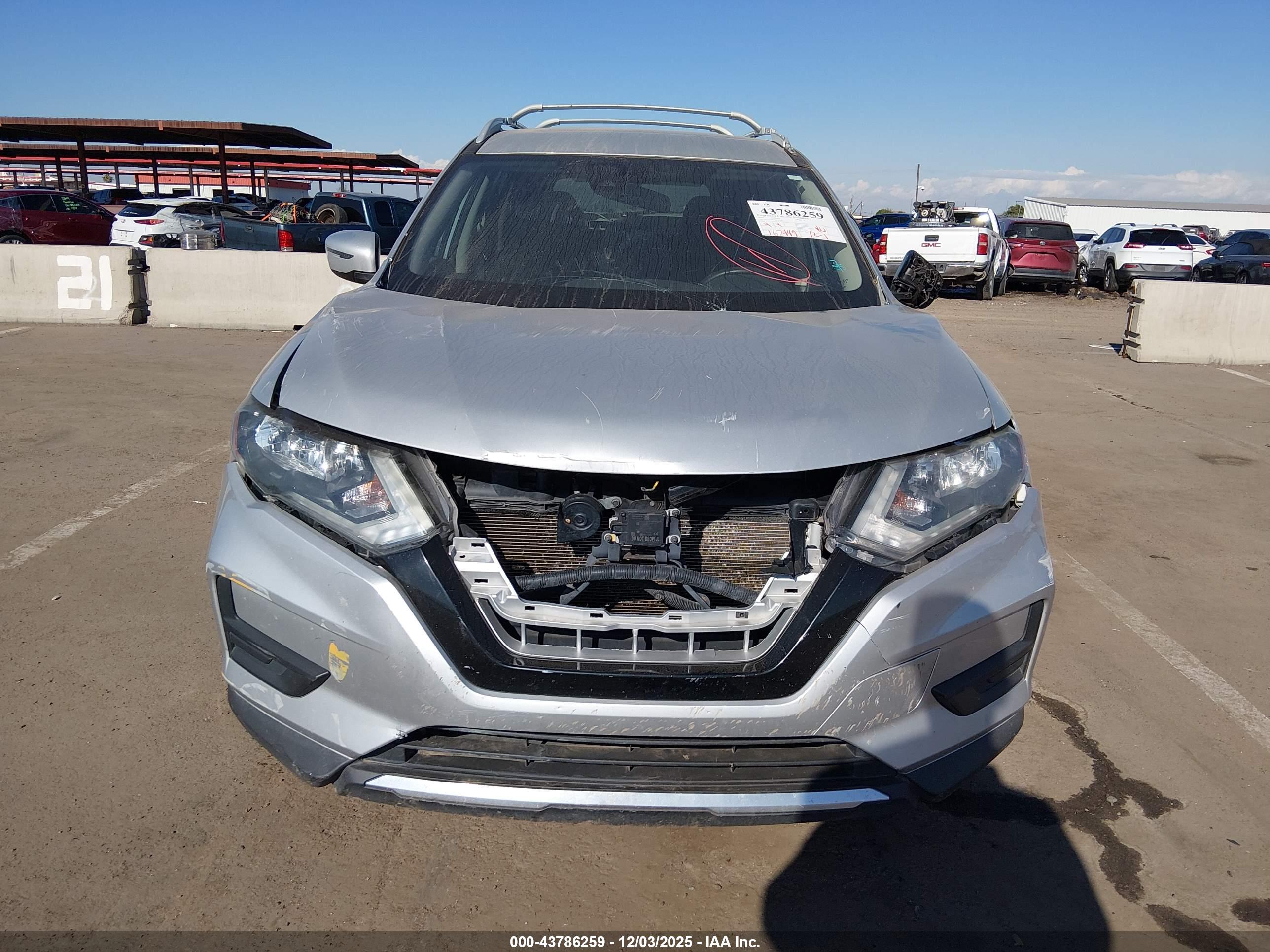 NISSAN ROGUE image 6