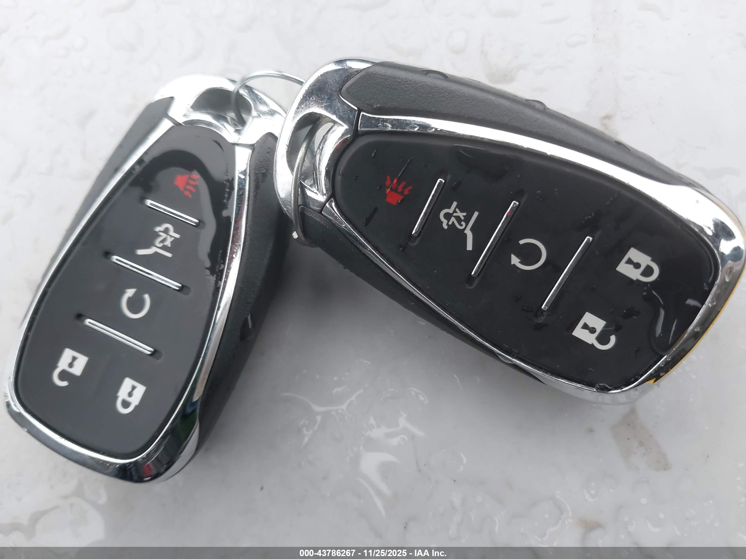 CHEVROLET EQUINOX image 11