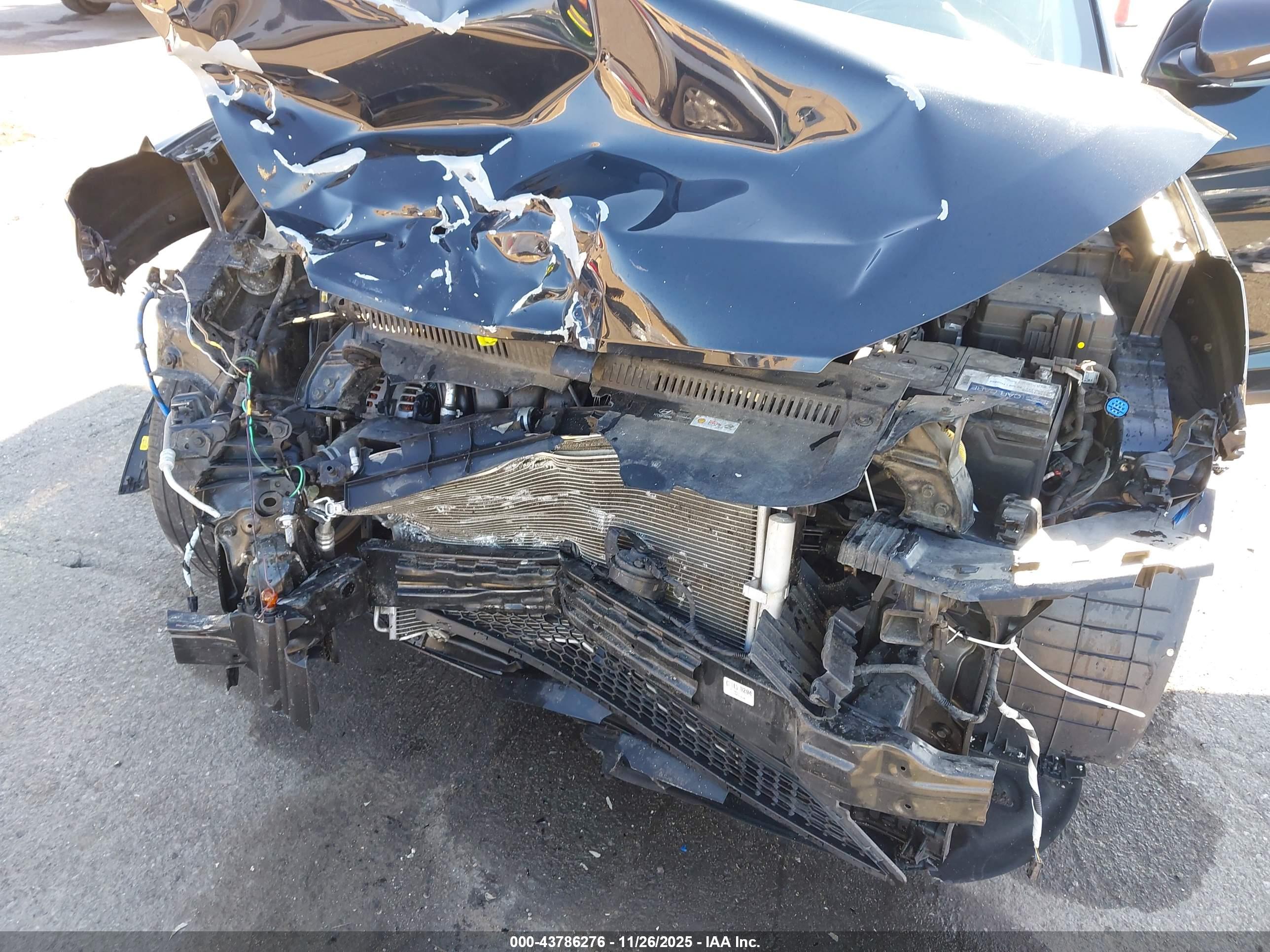 HYUNDAI TUCSON image 6