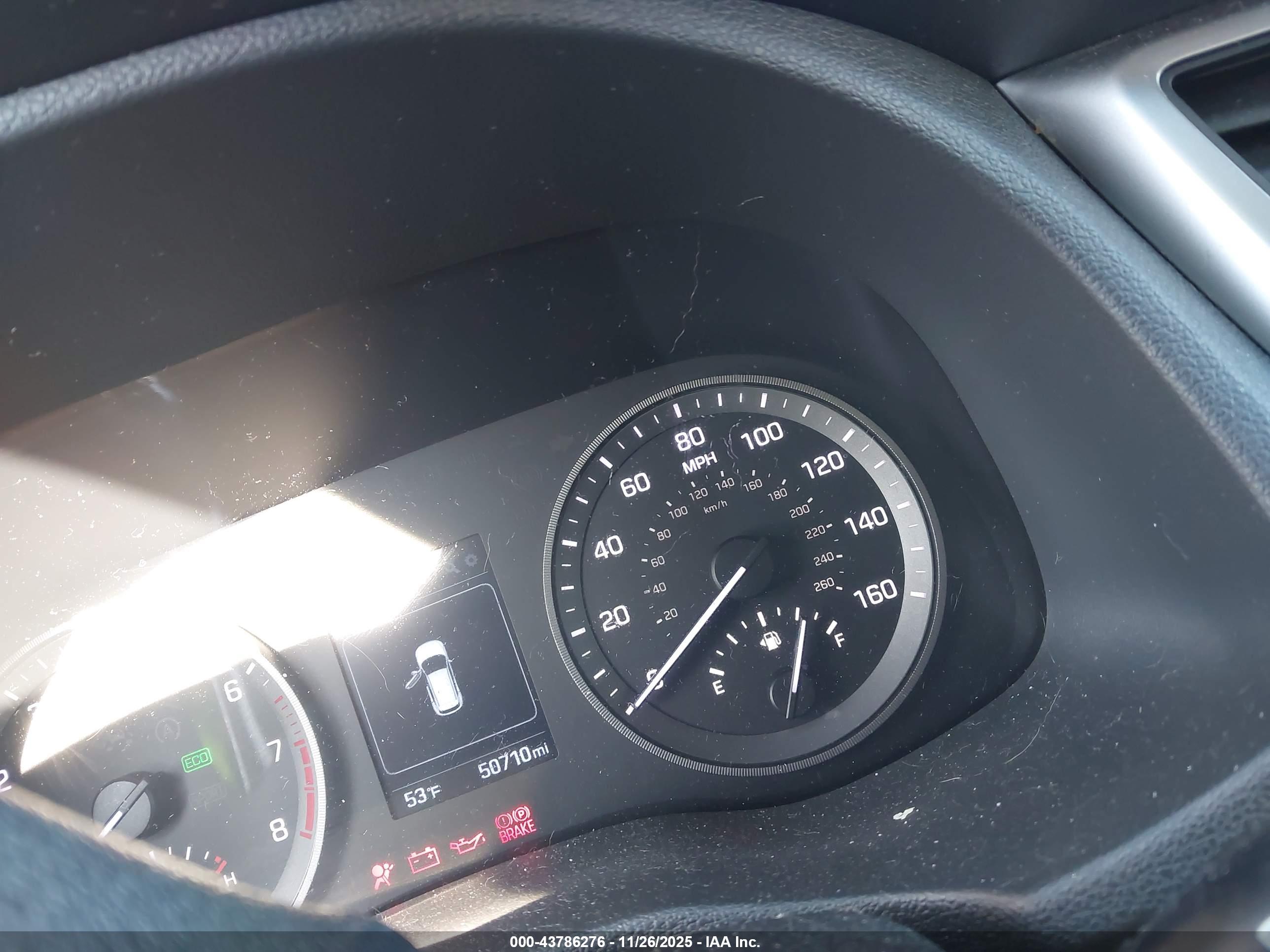 HYUNDAI TUCSON image 7