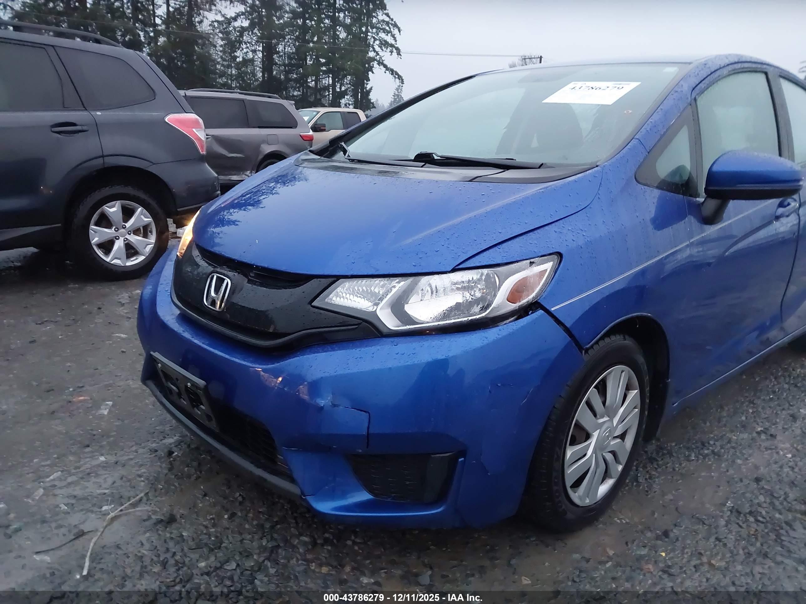 HONDA FIT image 6
