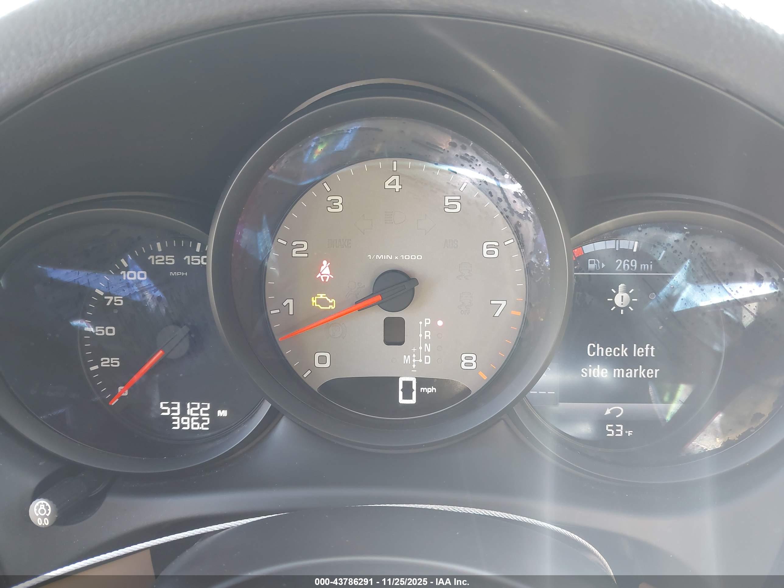 PORSCHE MACAN image 7