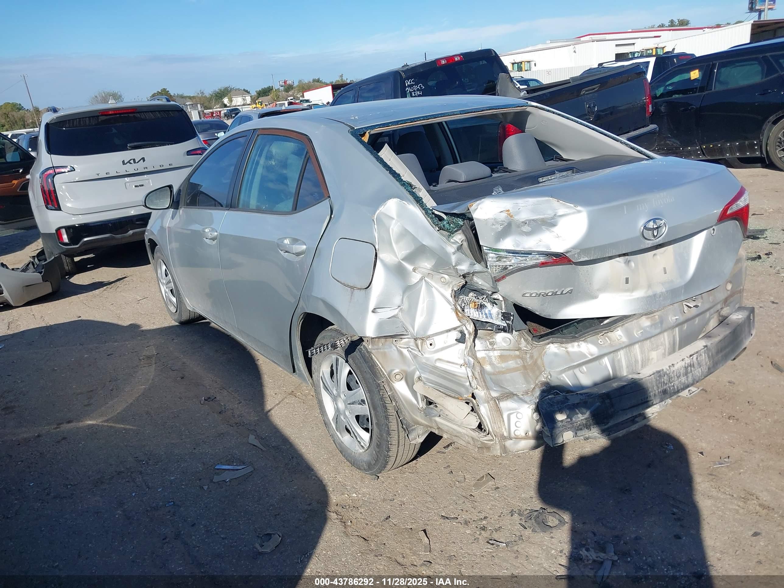 TOYOTA COROLLA image 3