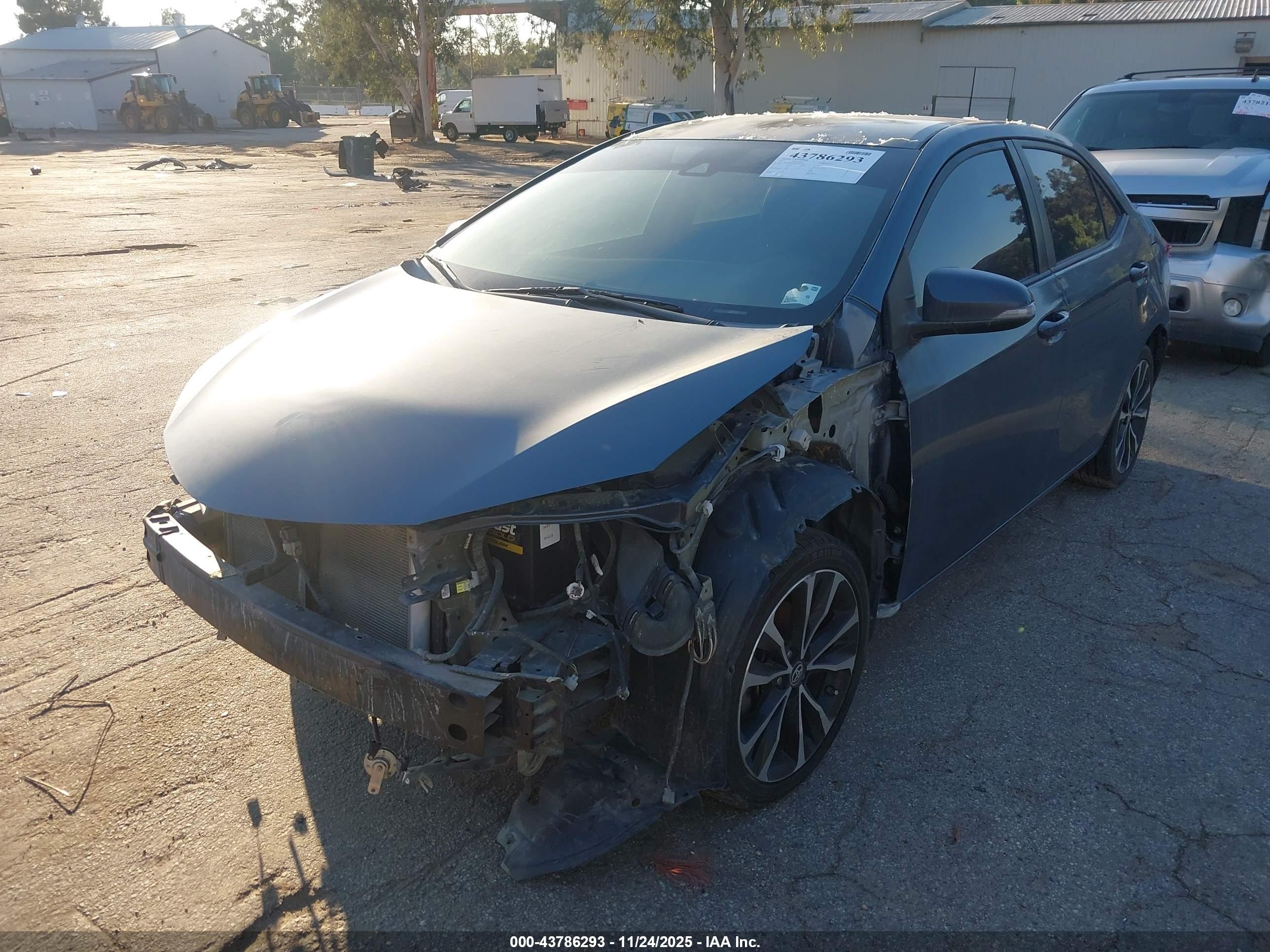 TOYOTA COROLLA image 2