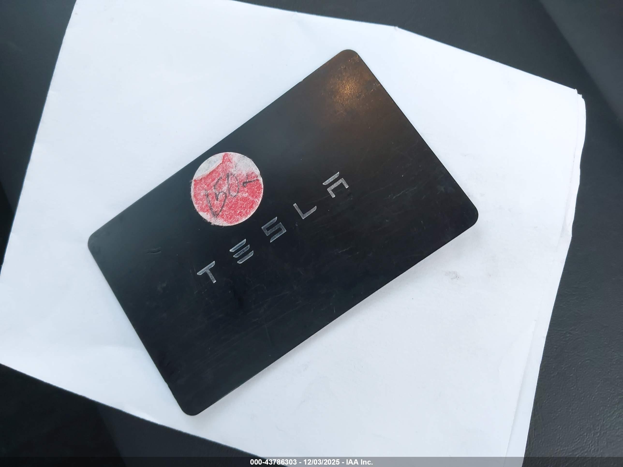 TESLA MODEL image 11