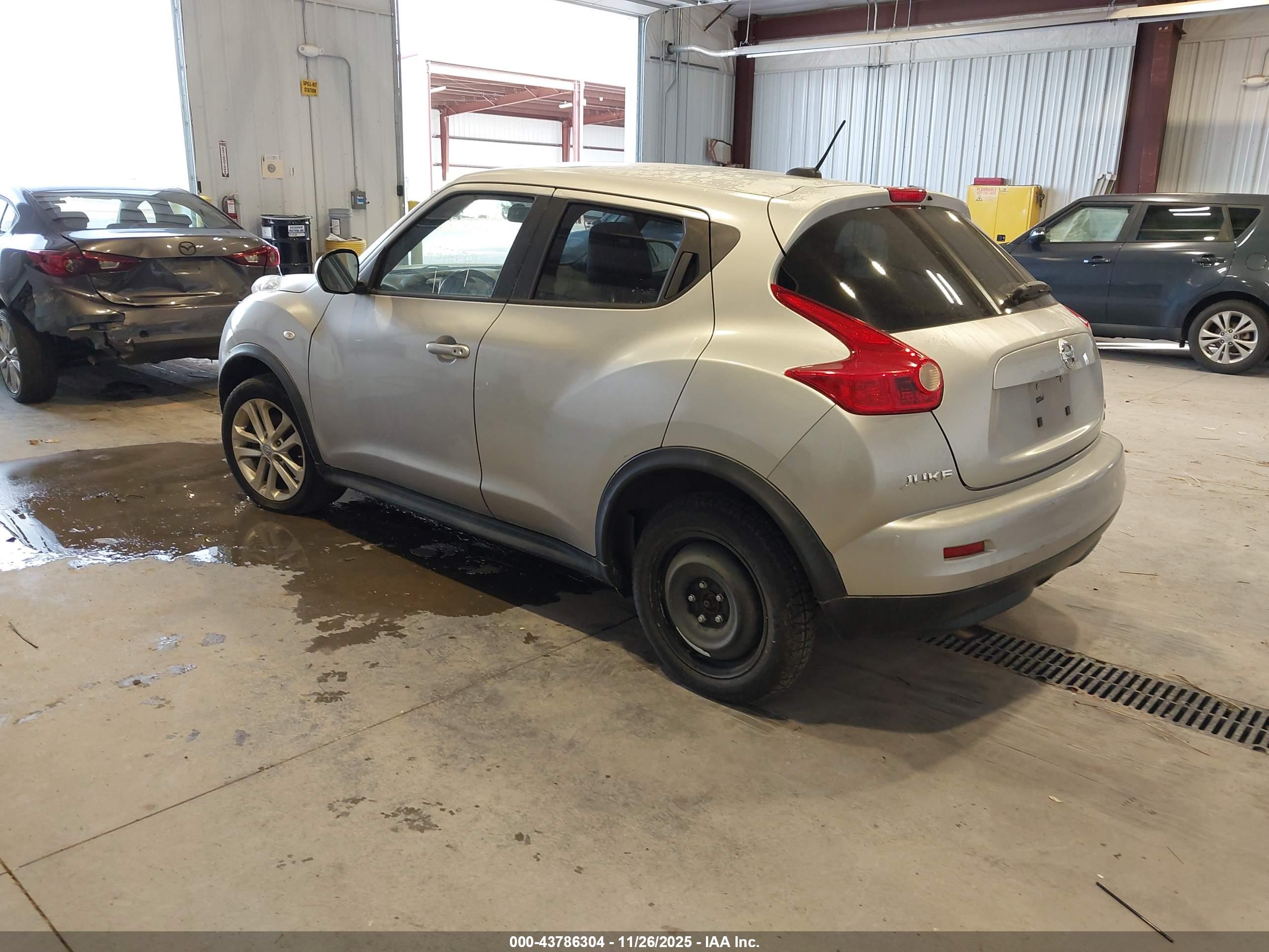 NISSAN JUKE image 3