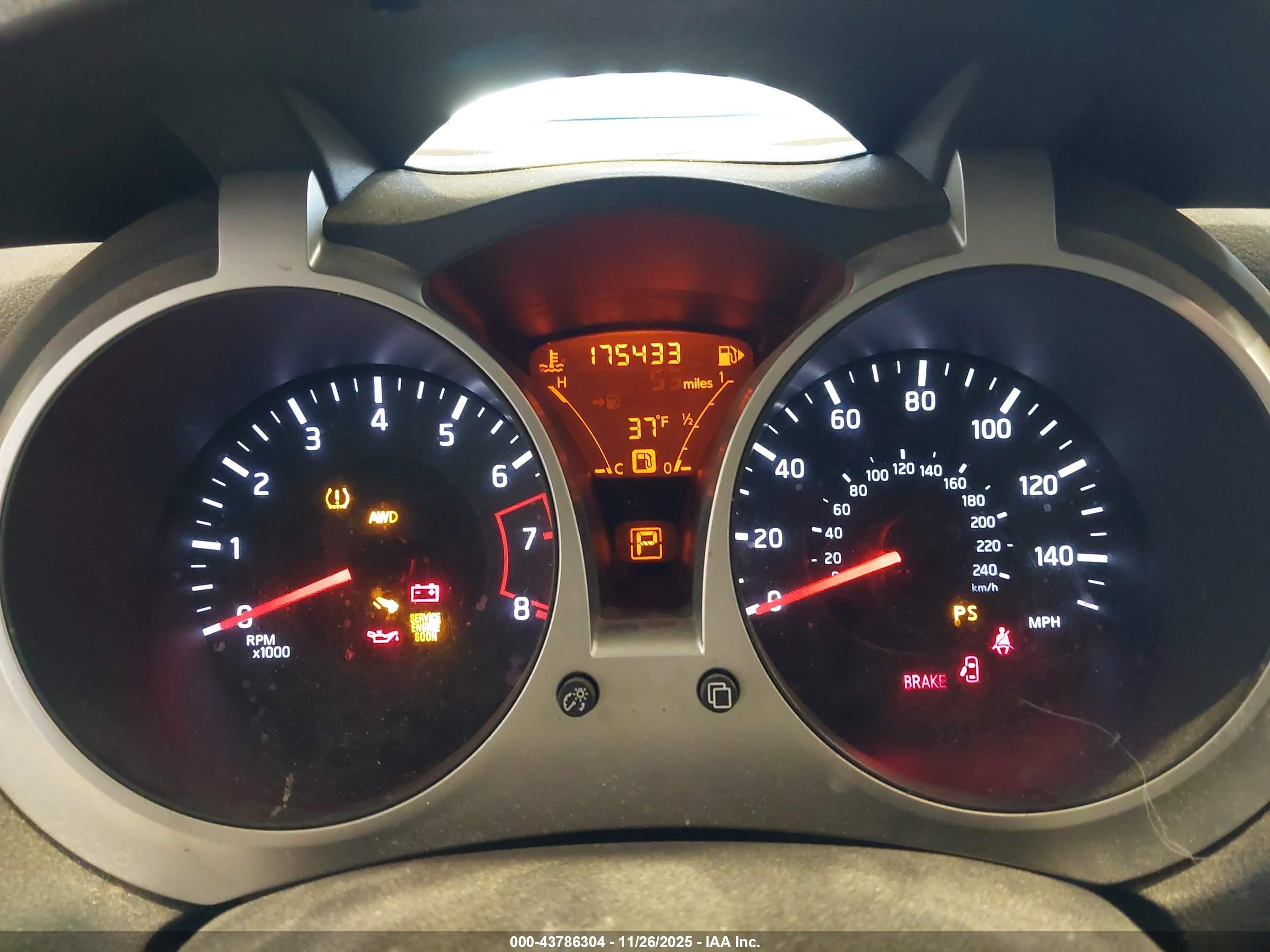 NISSAN JUKE image 7