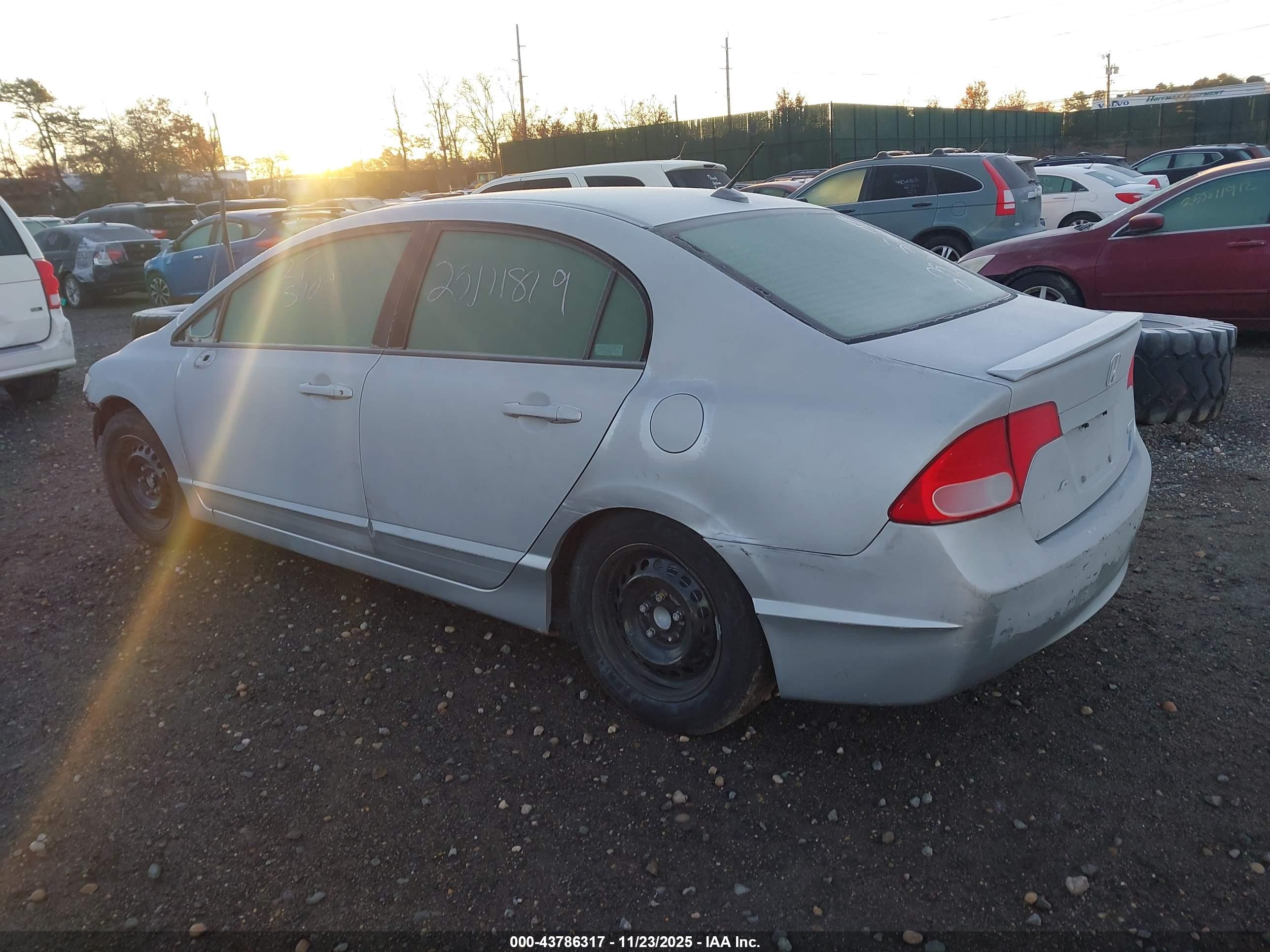 HONDA CIVIC image 3