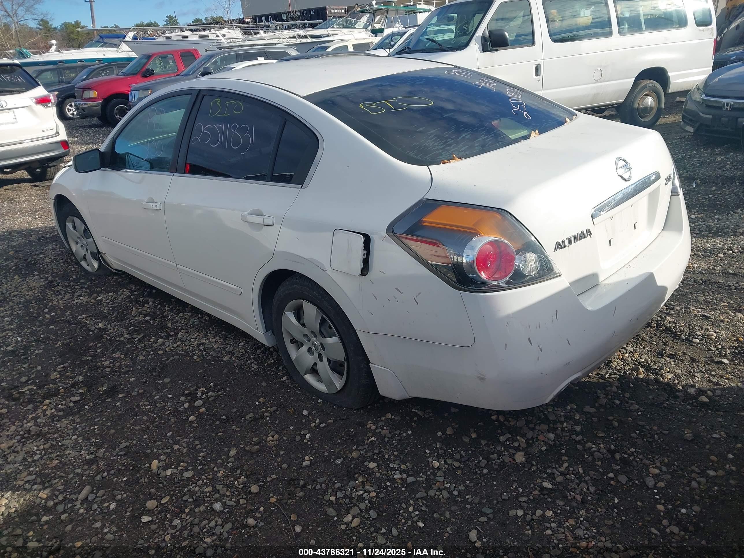 NISSAN ALTIMA image 3
