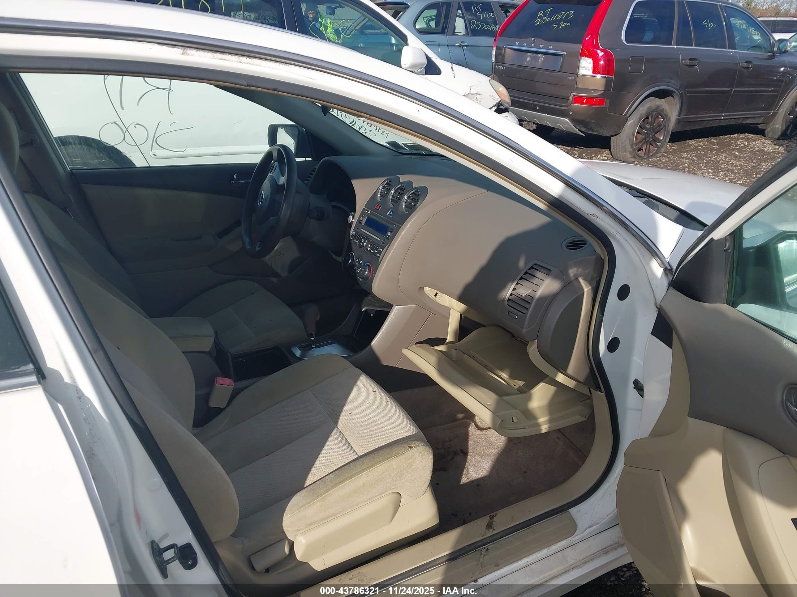 NISSAN ALTIMA image 5