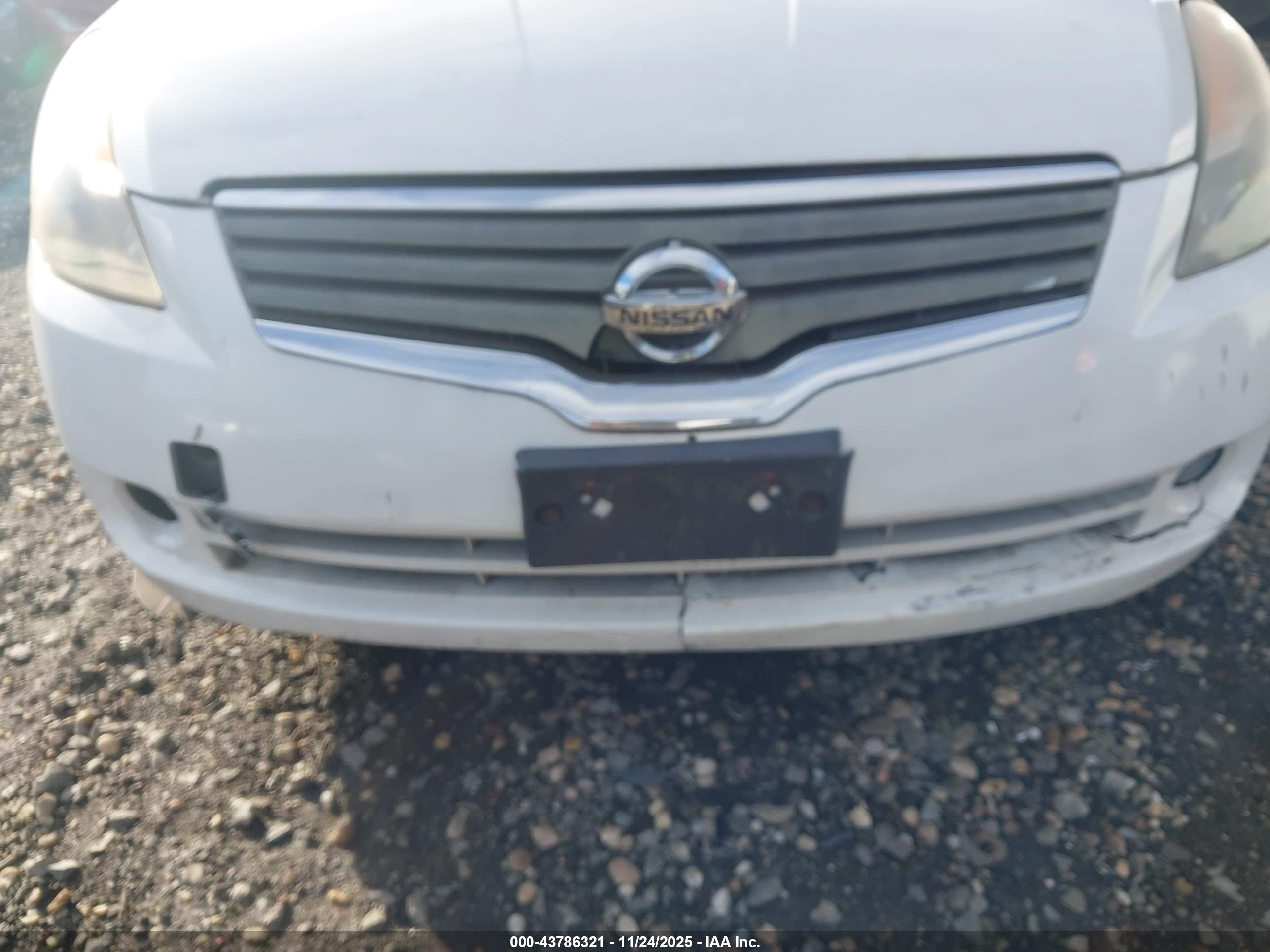 NISSAN ALTIMA image 6
