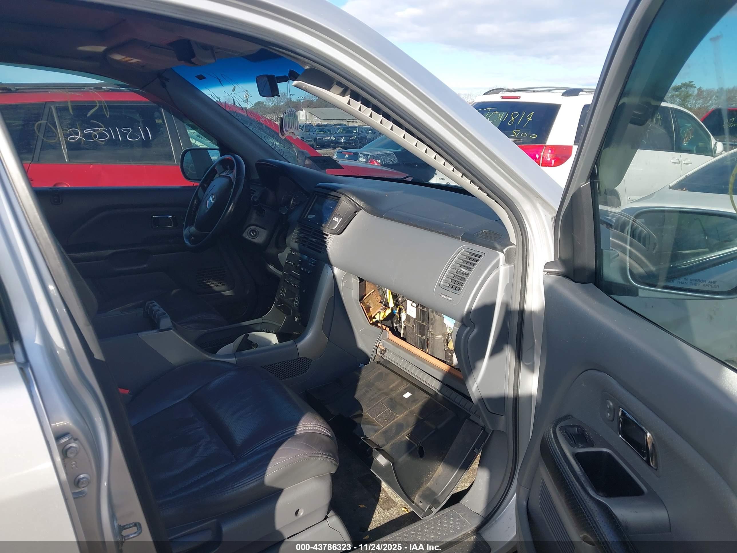 HONDA PILOT image 5