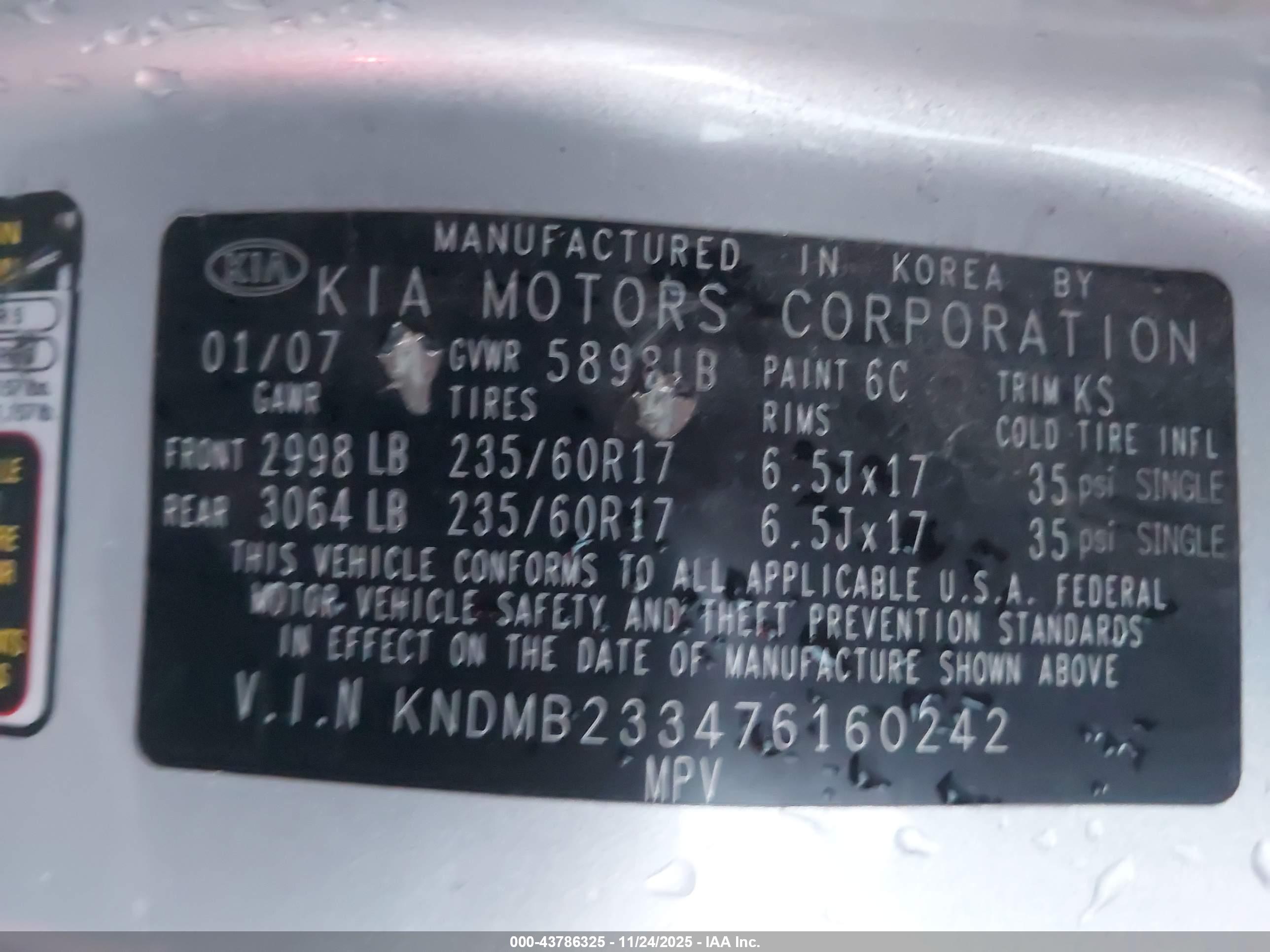 KIA SEDONA image 9