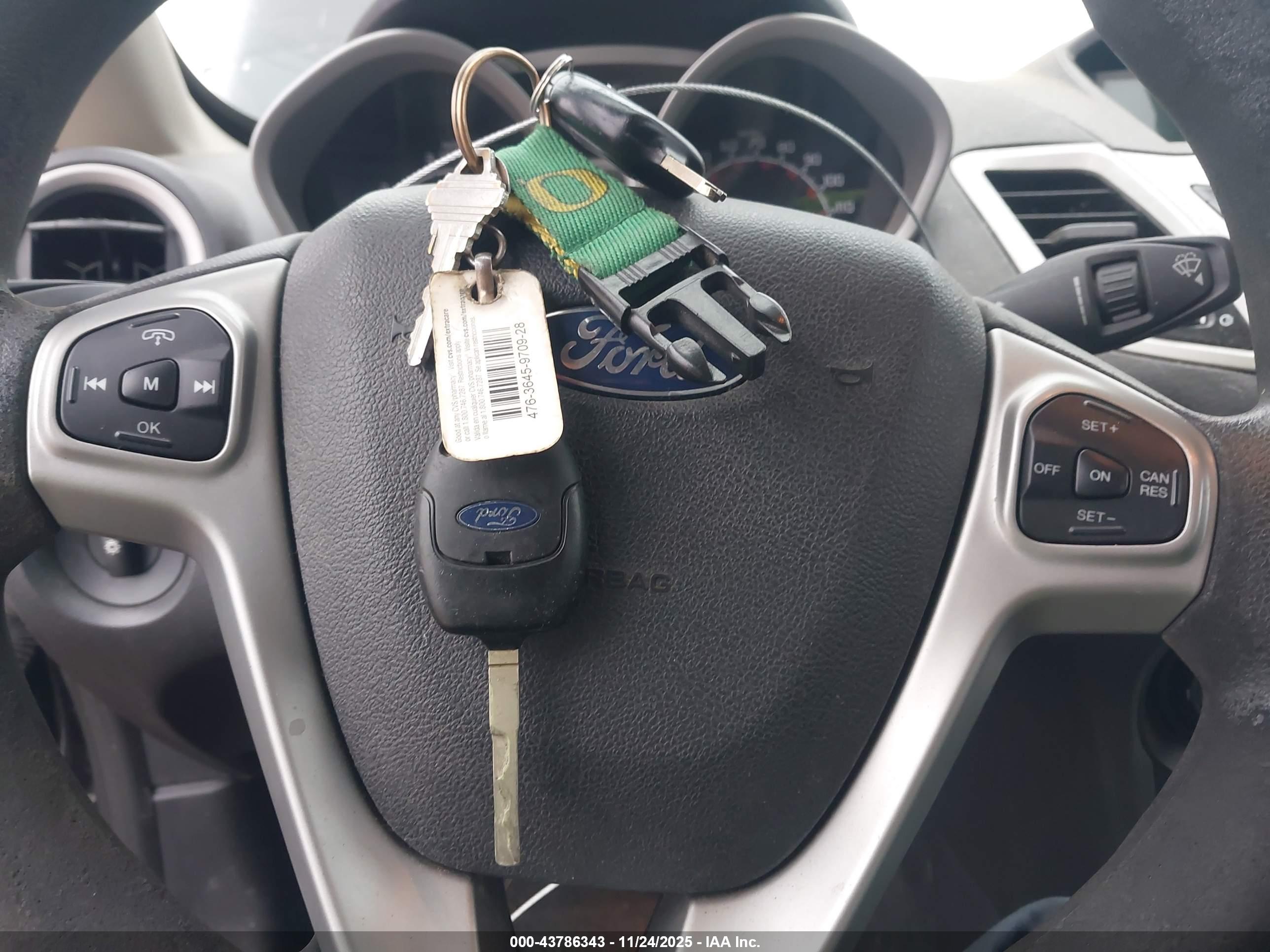 FORD FIESTA image 11